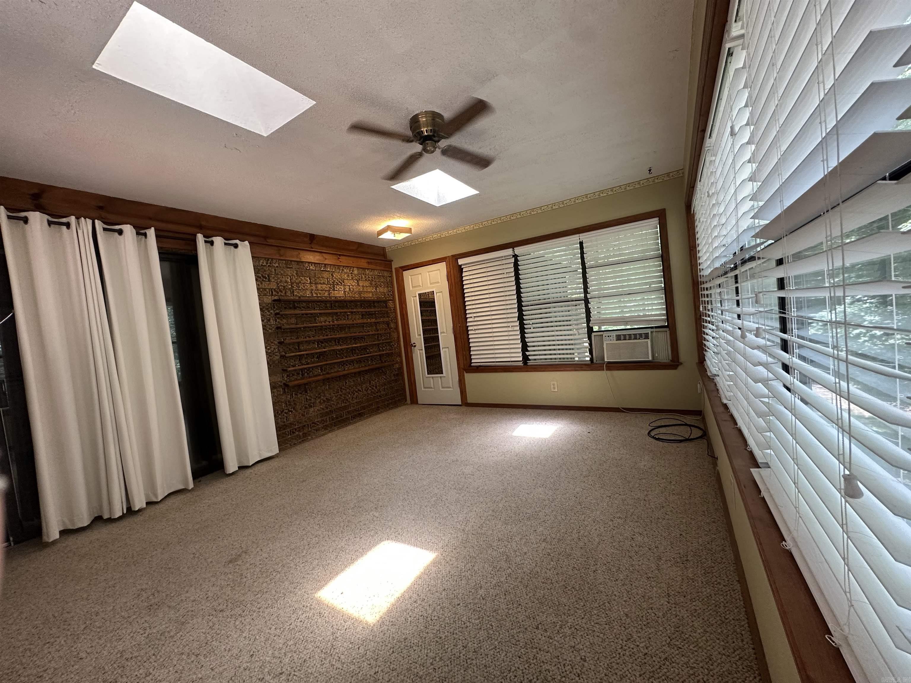 4936 Highway 375 W Property Photo 16