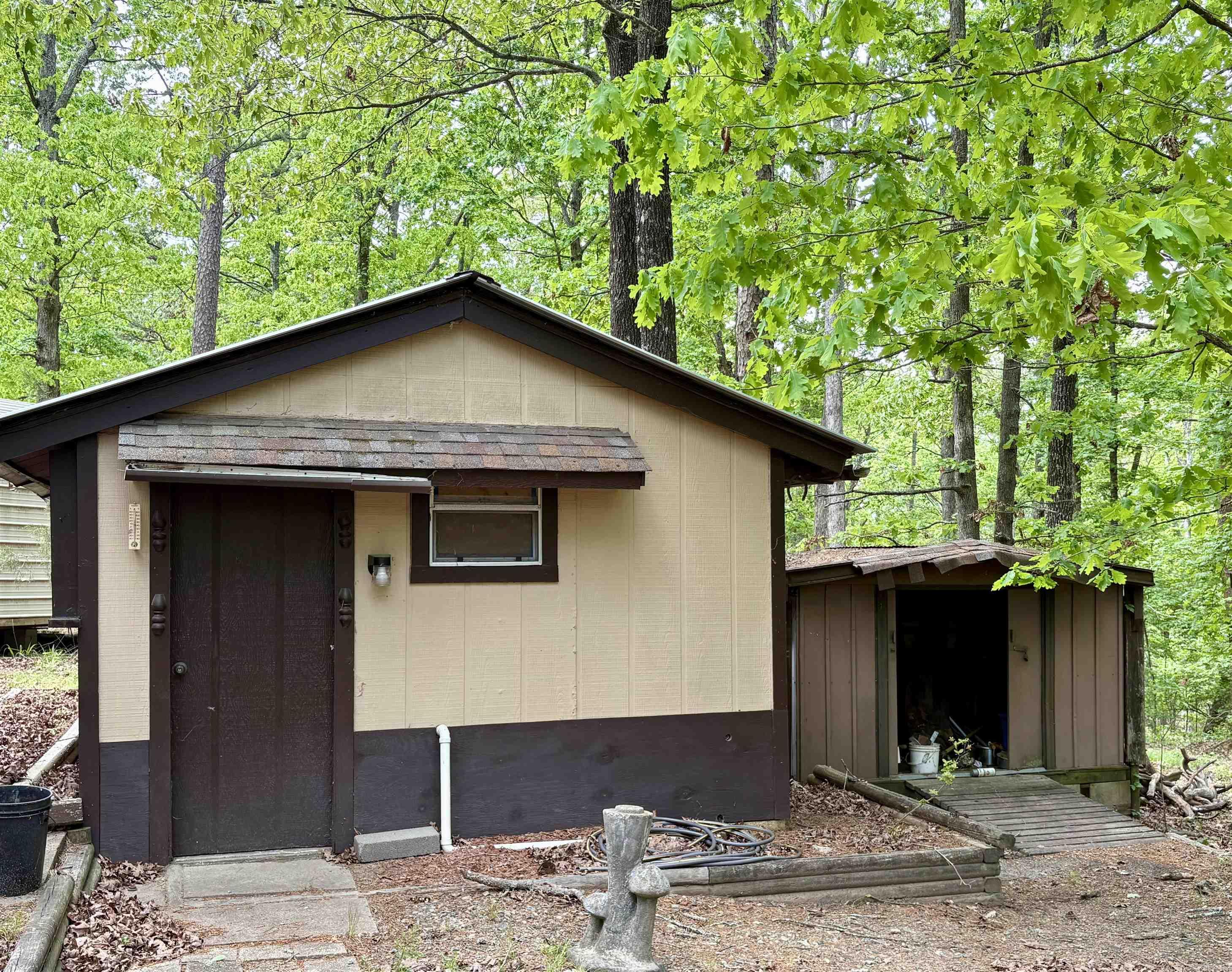 4936 Highway 375 W Property Photo 28