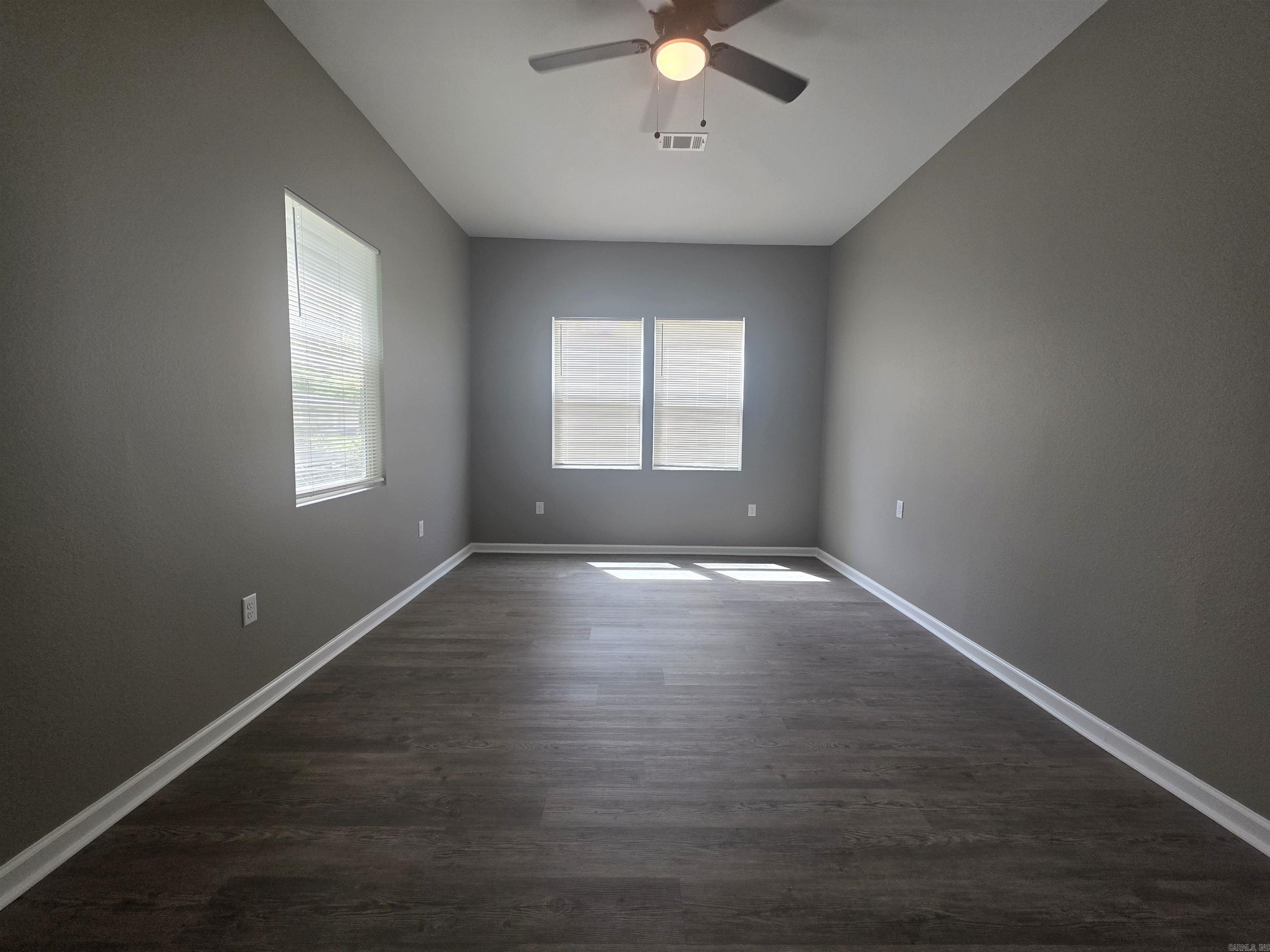 407 Rock Street Property Photo 10