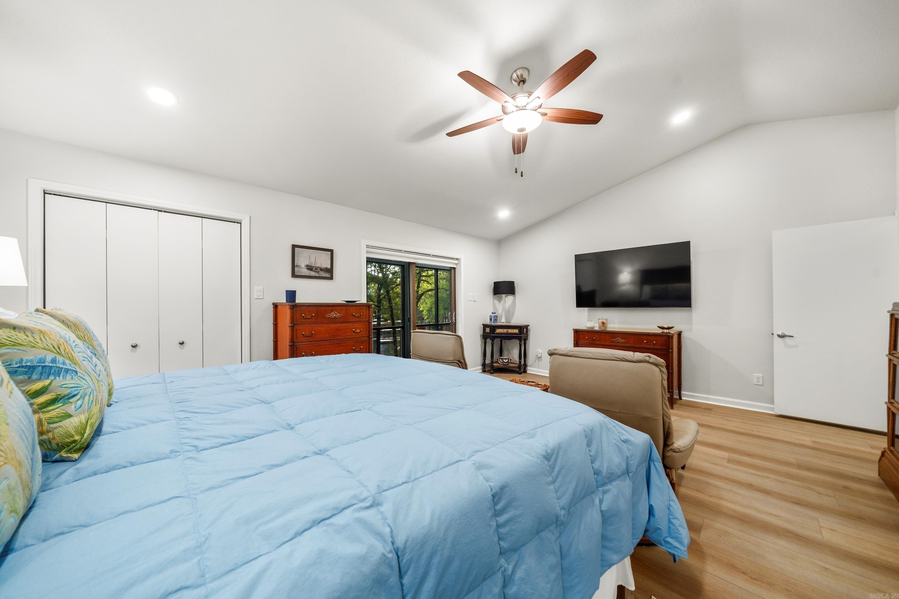 211 Brown Street 3 Property Photo 28