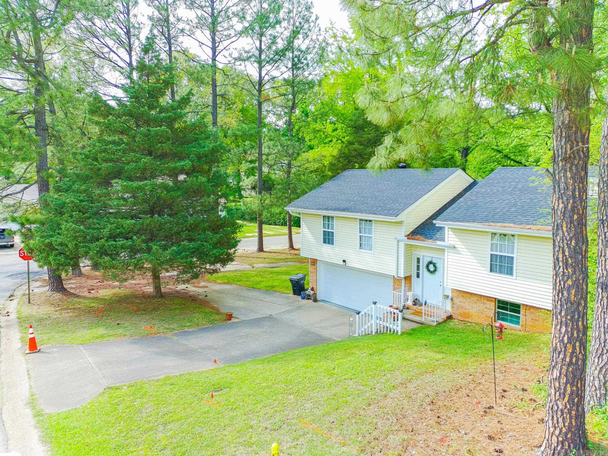 1714 Wembleton Drive Property Photo 3