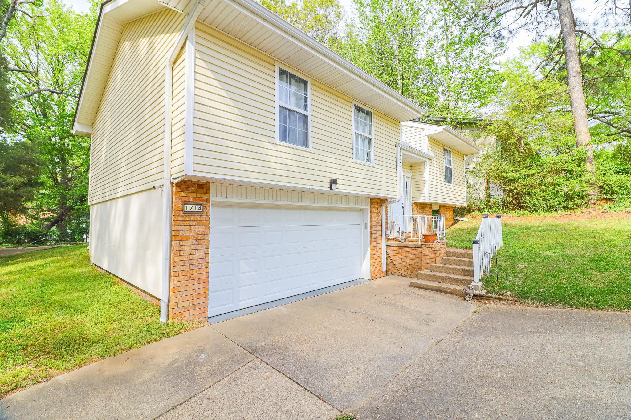 1714 Wembleton Drive Property Photo 6