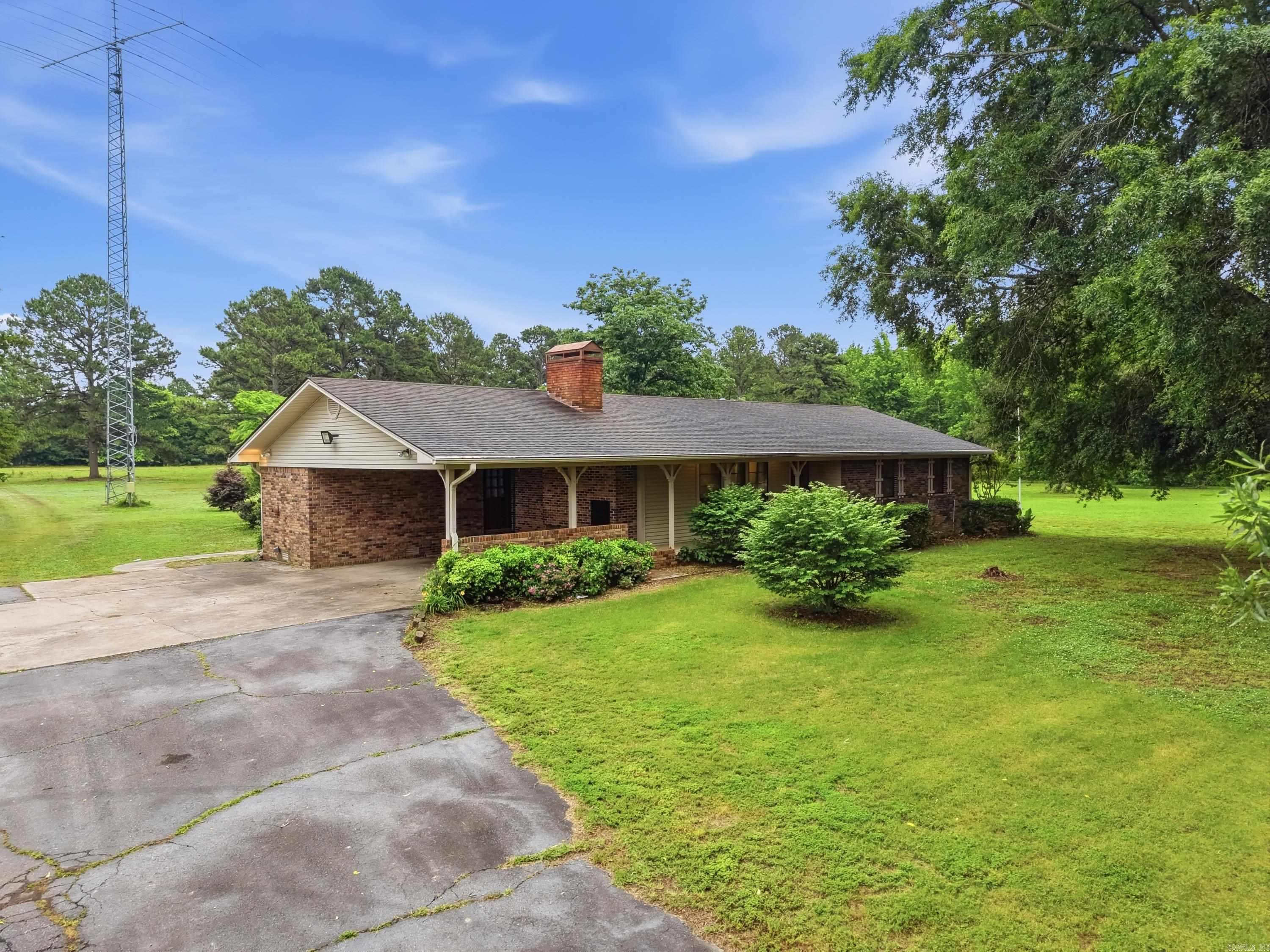 200 Higden Rd. Property Photo 2