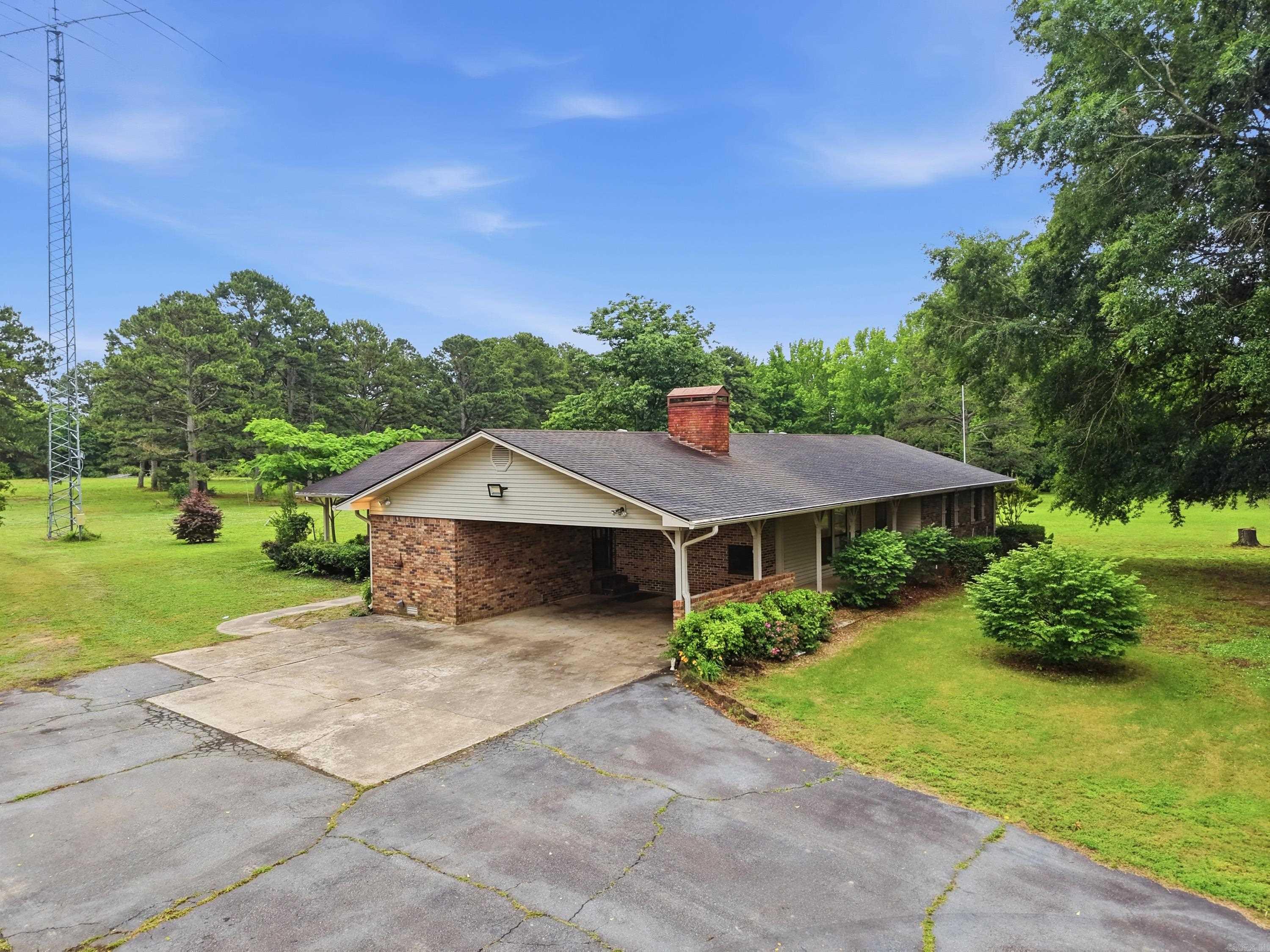 200 Higden Rd. Property Photo 3