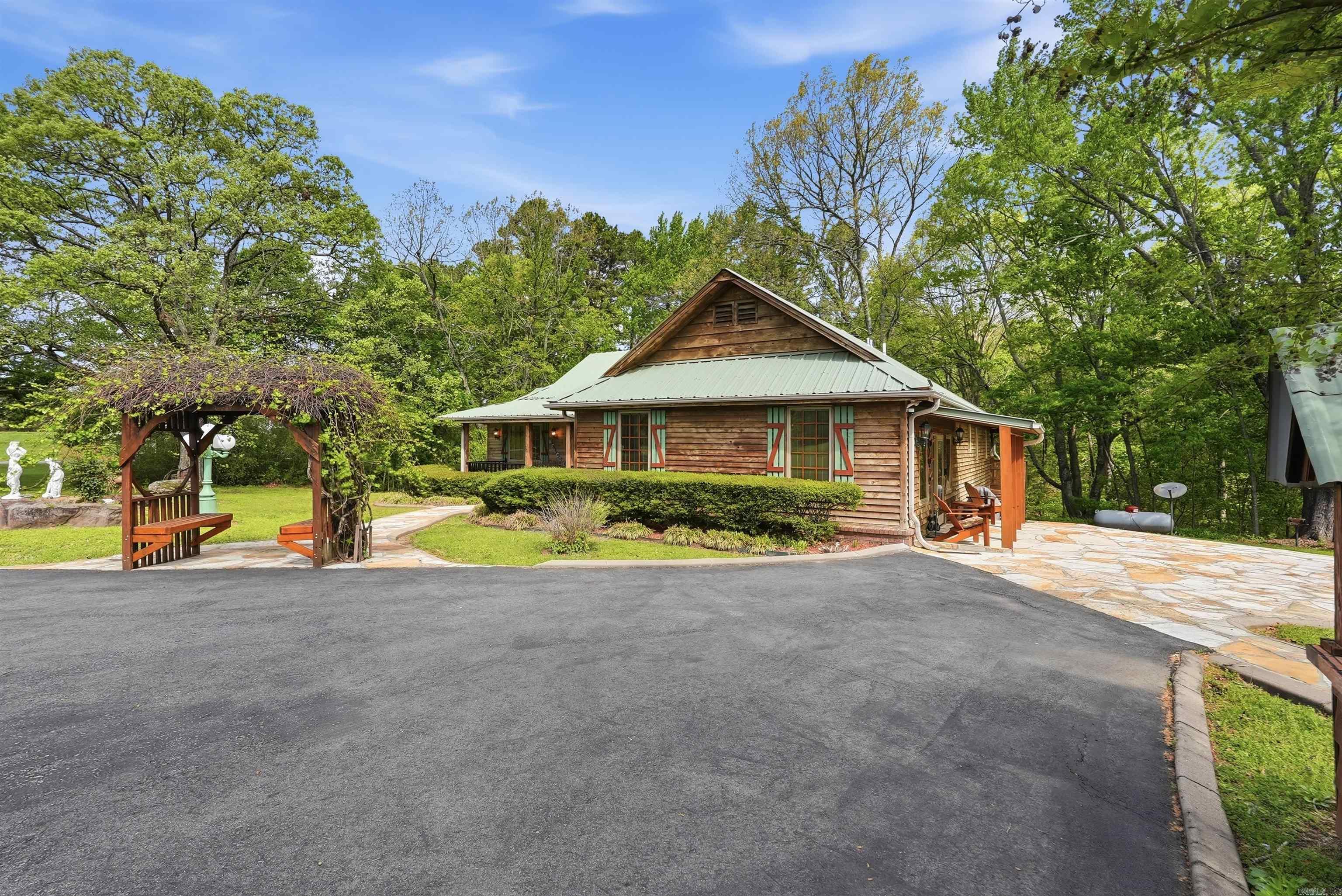 944 Rock Products Road Property Photo 8