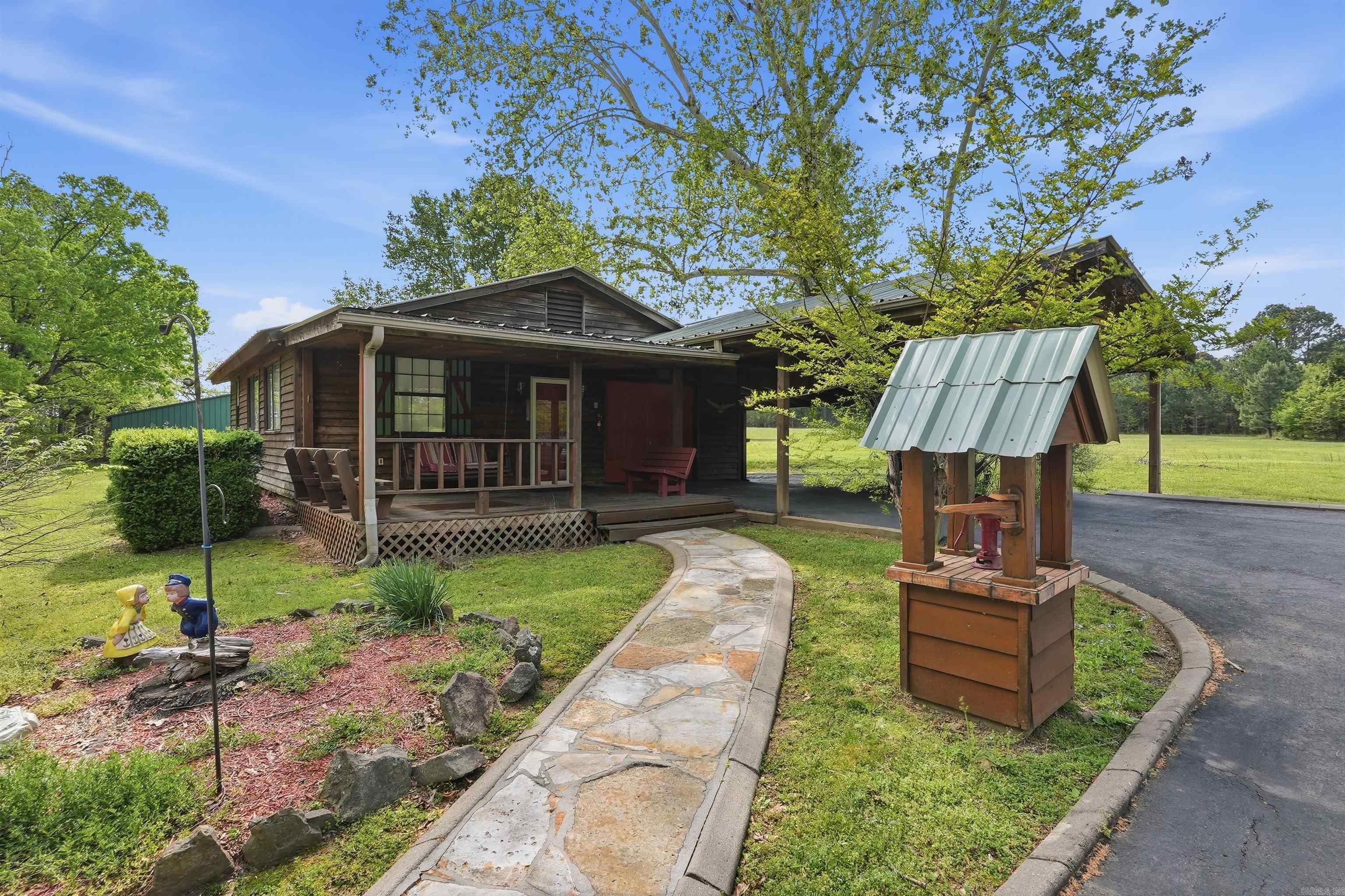 944 Rock Products Road Property Photo 10