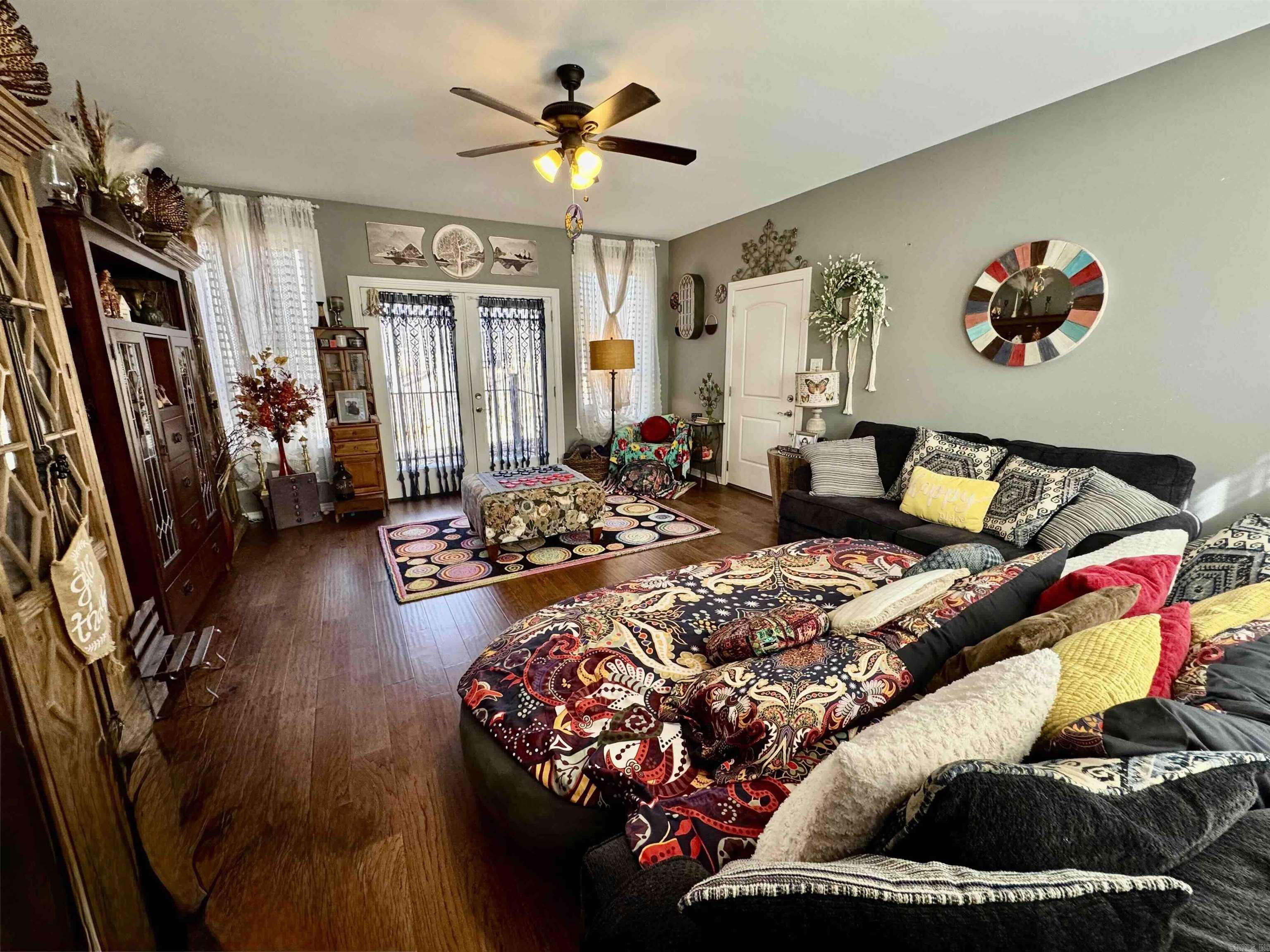 342 Snead Drive Property Photo 6