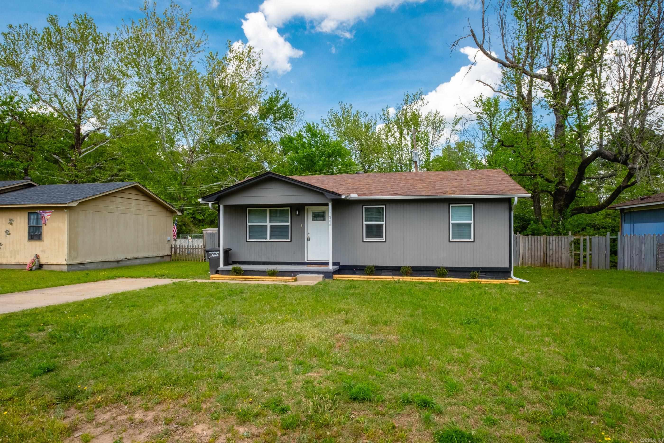 1804 Kelly Drive Property Photo 2