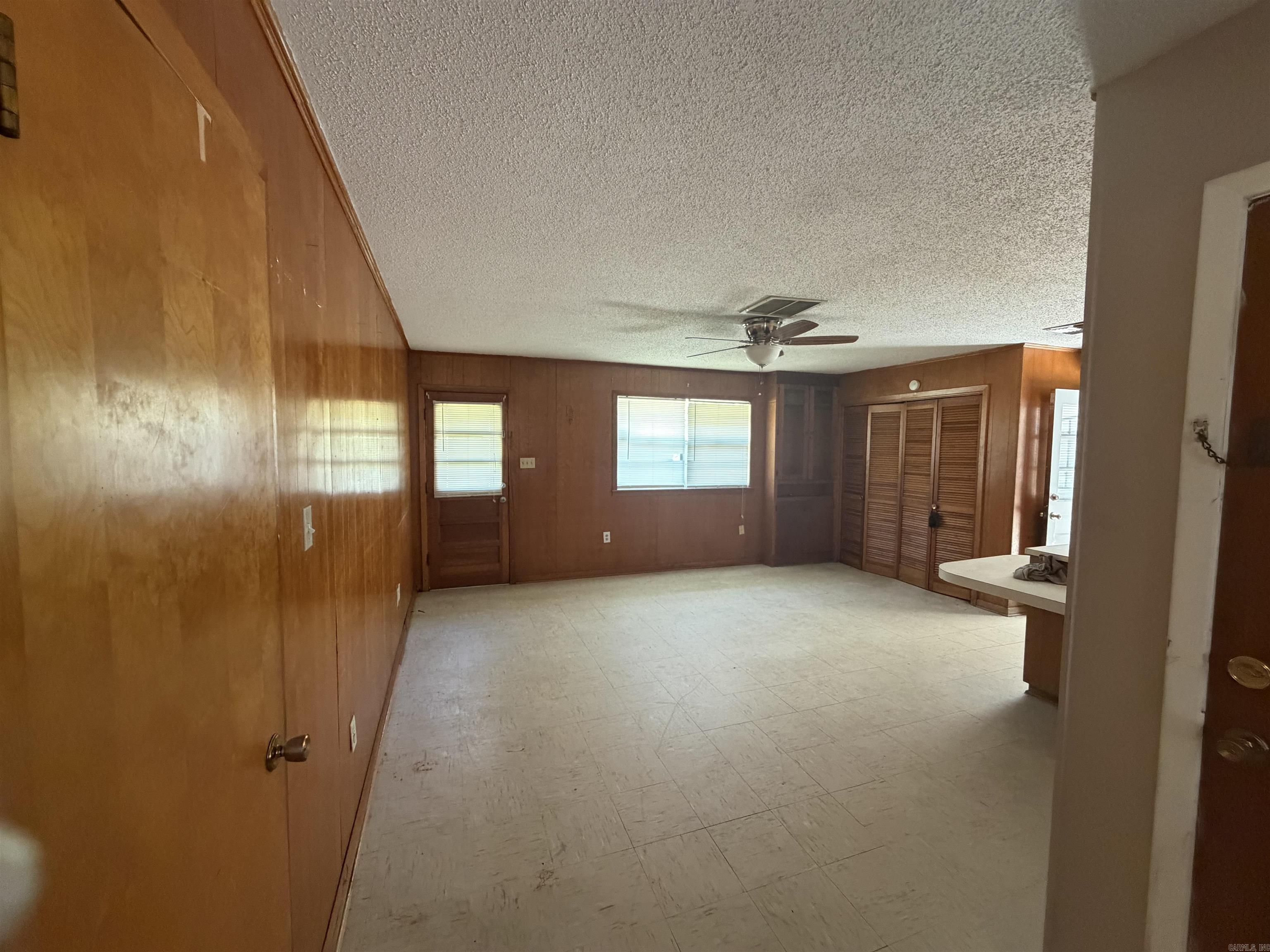 107 W 37th Avenue Property Photo 4