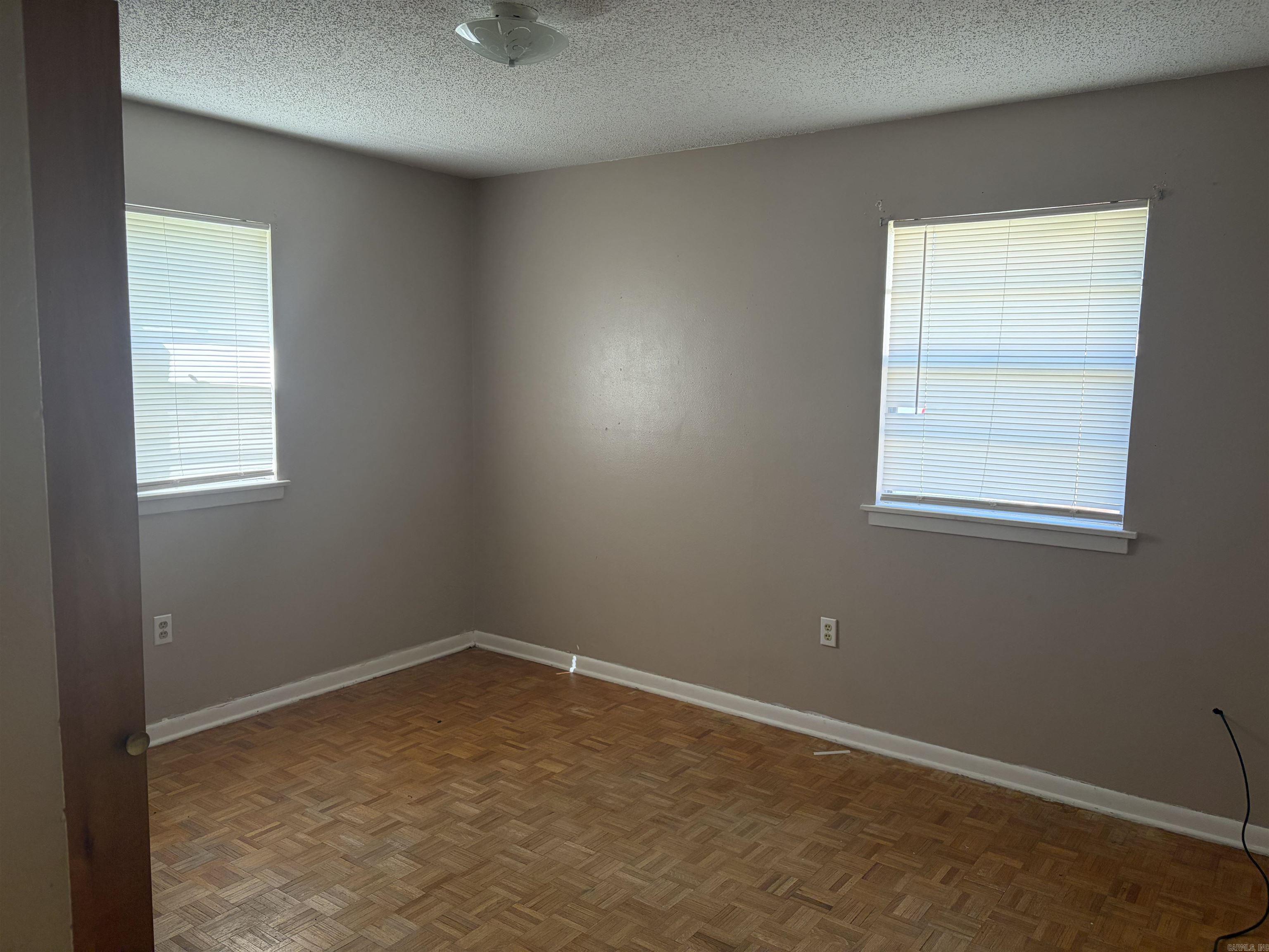 107 W 37th Avenue Property Photo 8