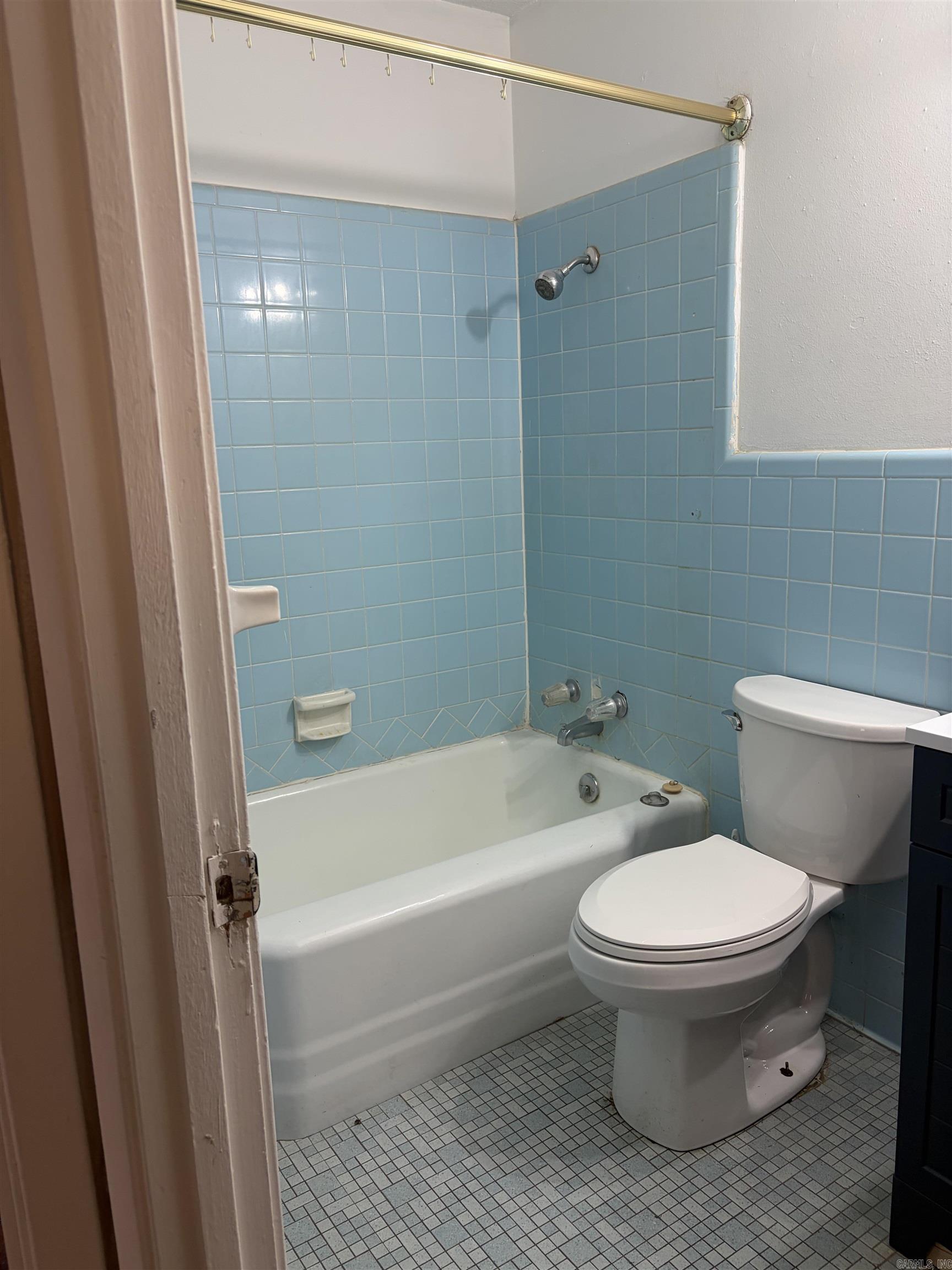 107 W 37th Avenue Property Photo 10