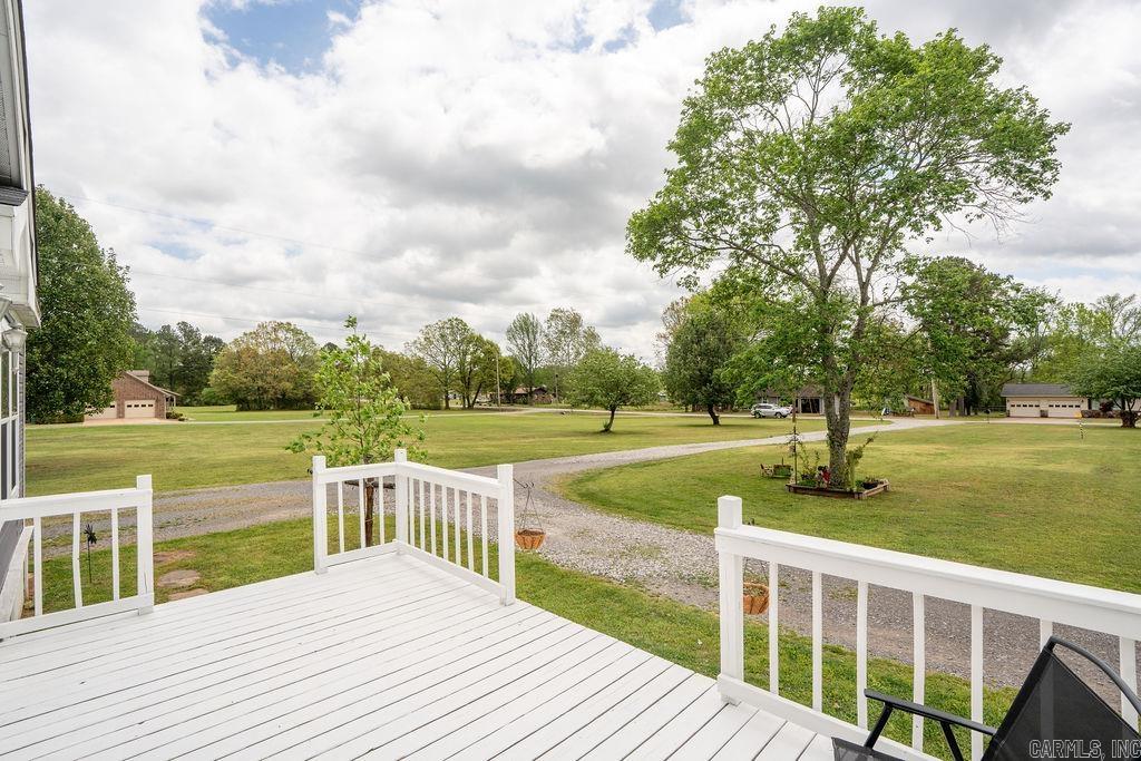 110 Roberson Dr Property Photo 3