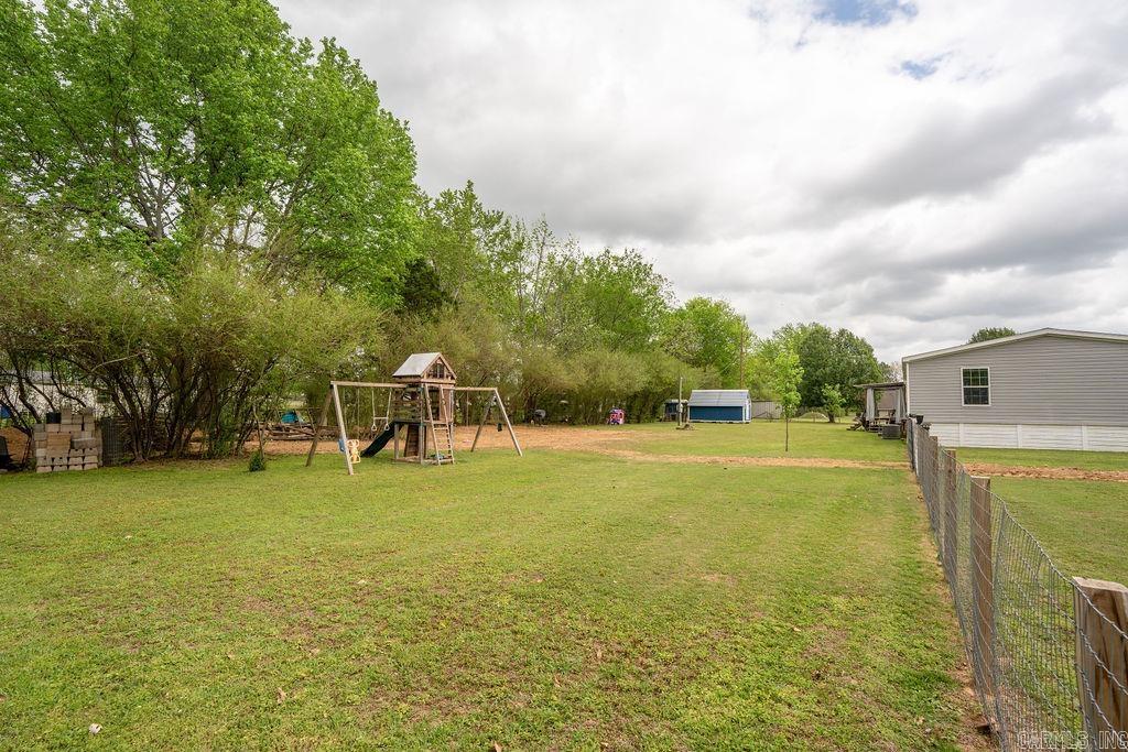 110 Roberson Dr Property Photo 41