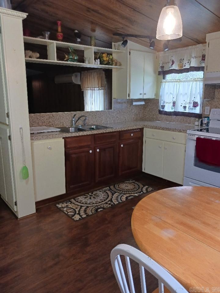 1807 Fendley Road Property Photo 11