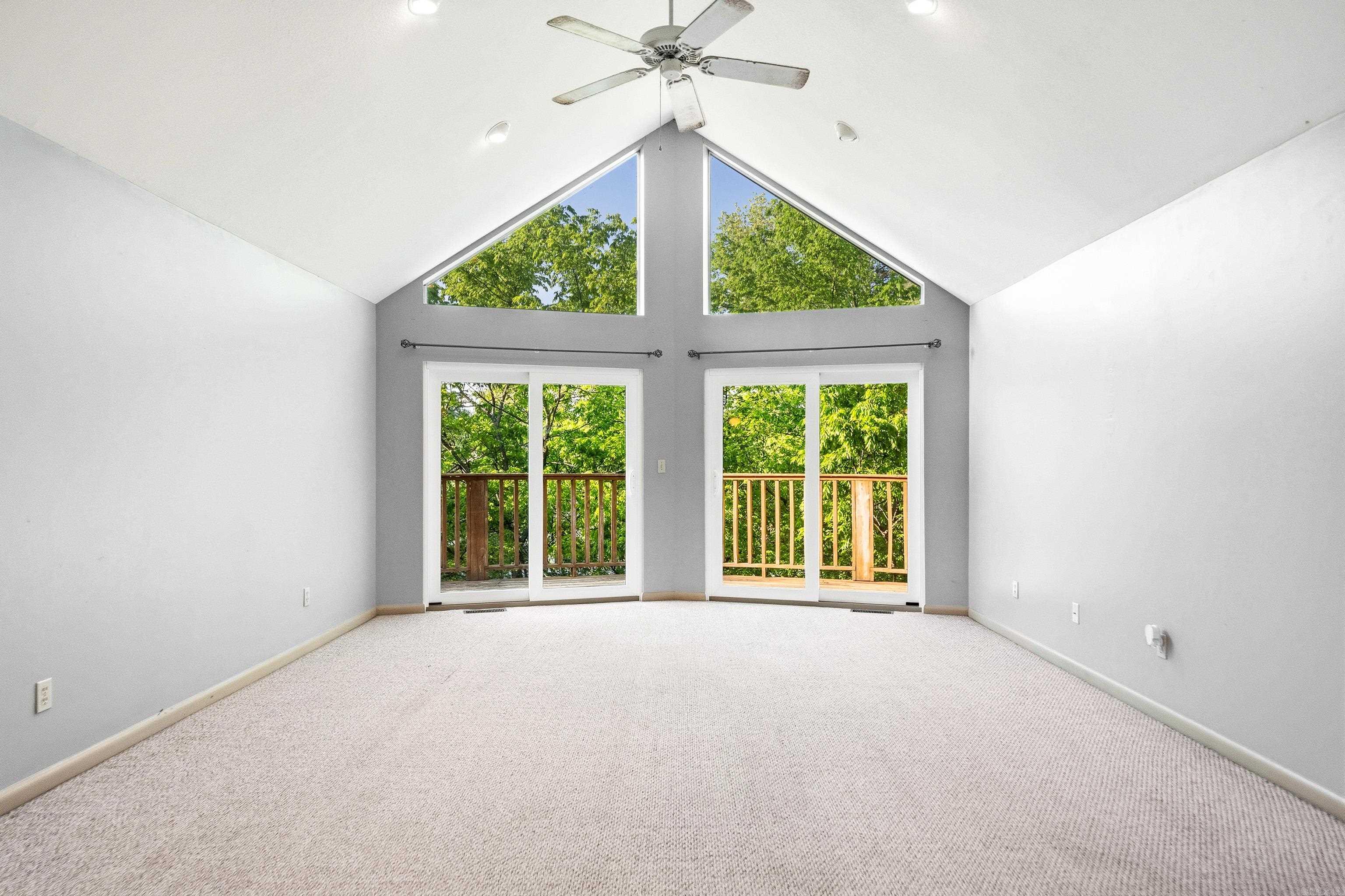 124 Lees Landing Property Photo 7