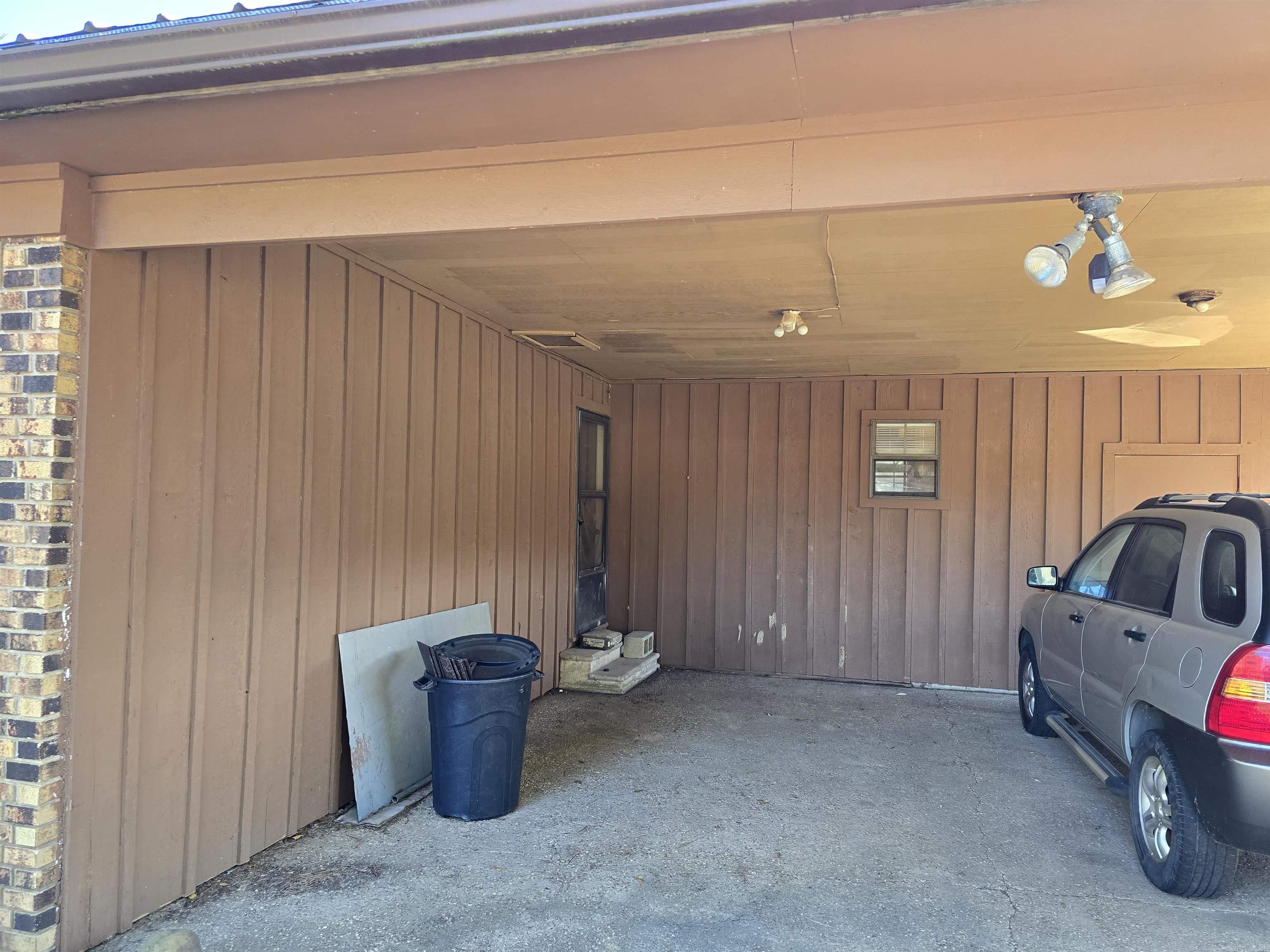 473 Newborn St Property Photo 3
