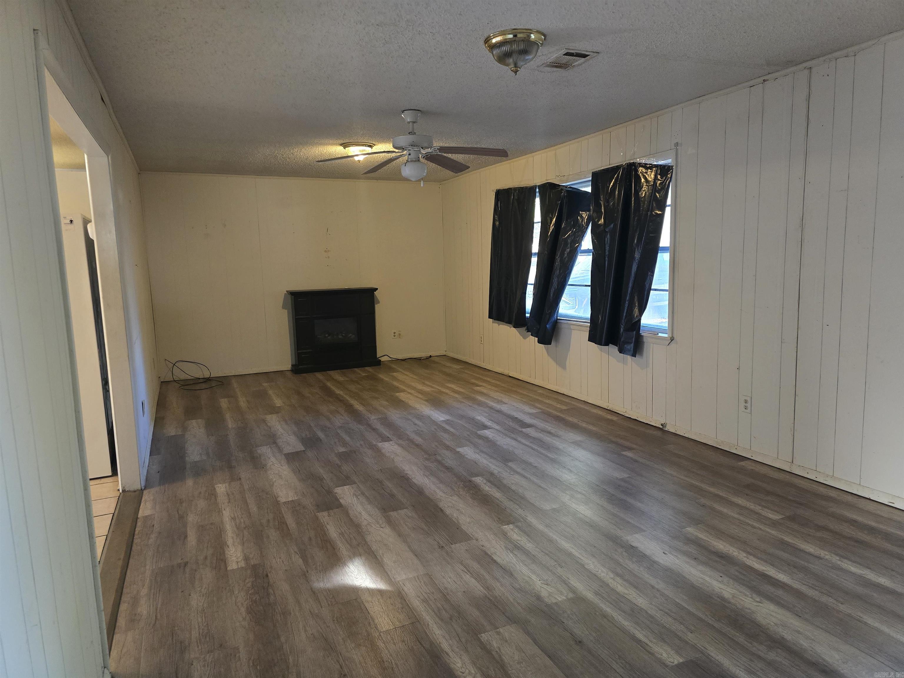 473 Newborn St Property Photo 8