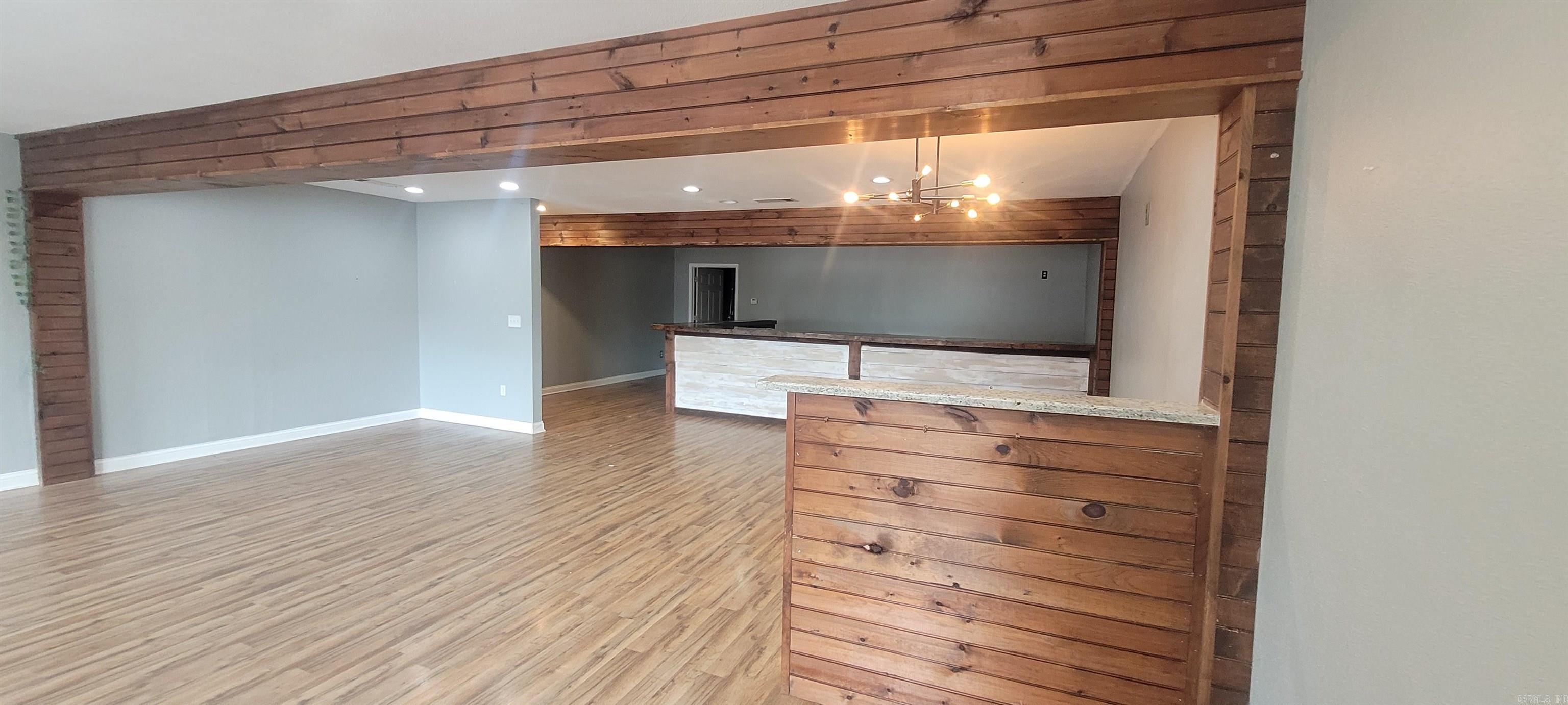 106 S Edmonds Avenue Property Photo 7