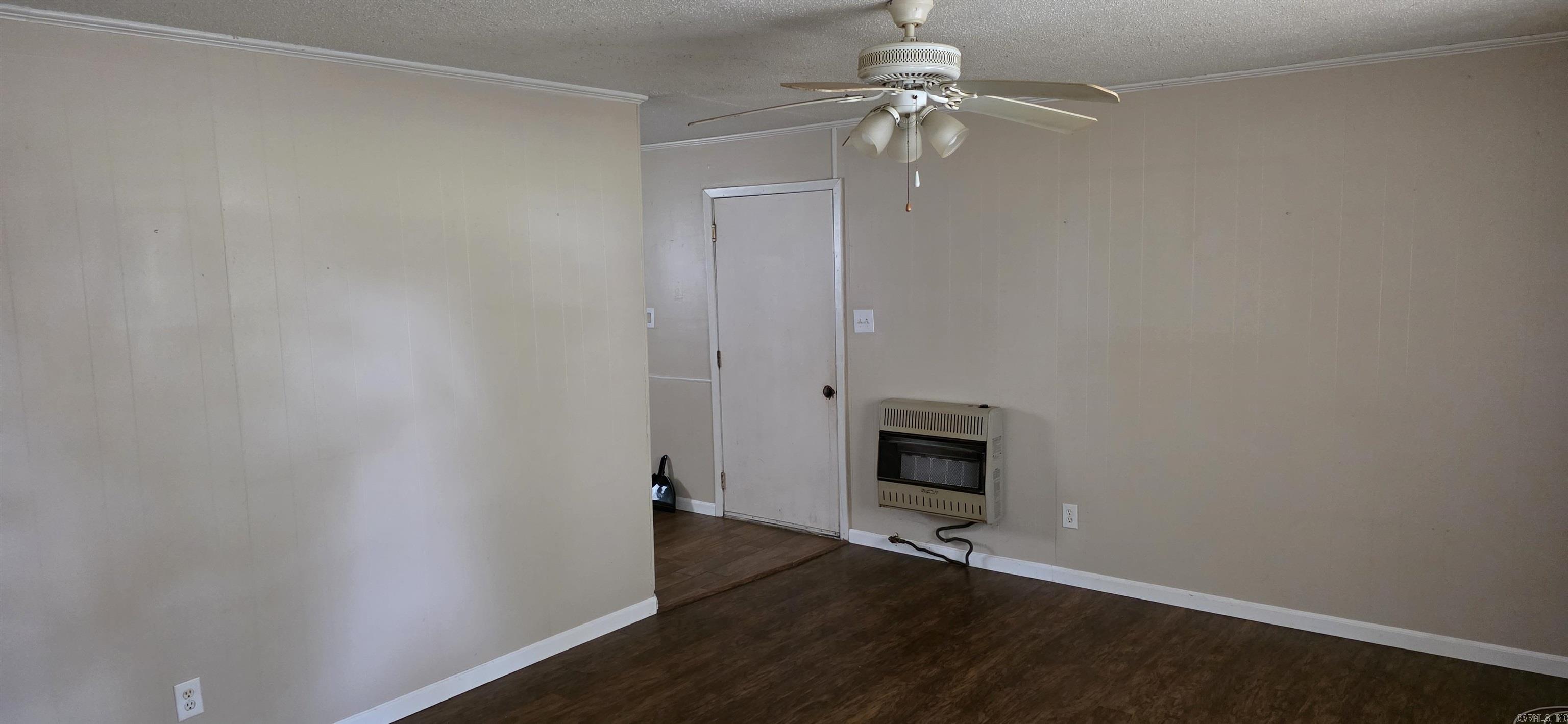 1010 10th Property Photo 3