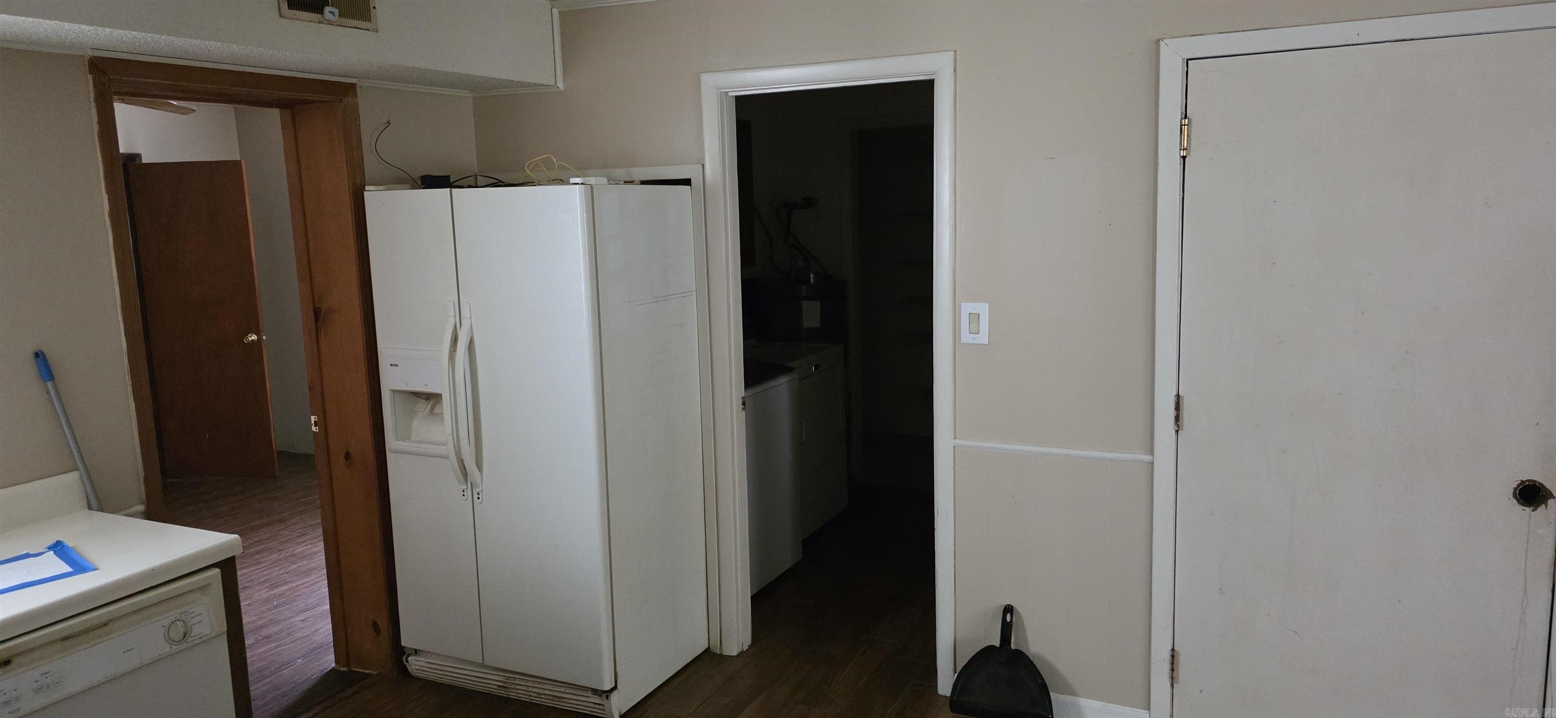 1010 10th Property Photo 5