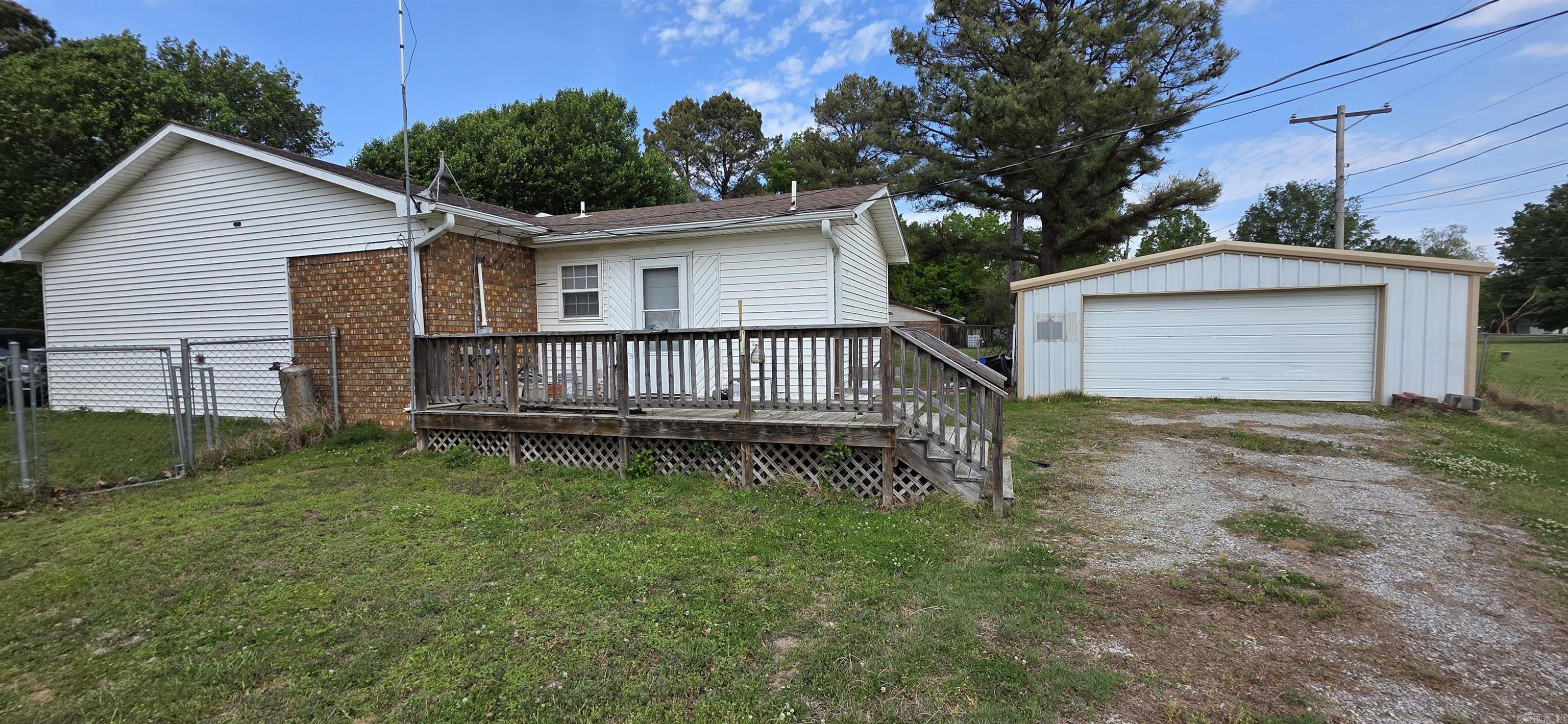 1010 10th Property Photo 9