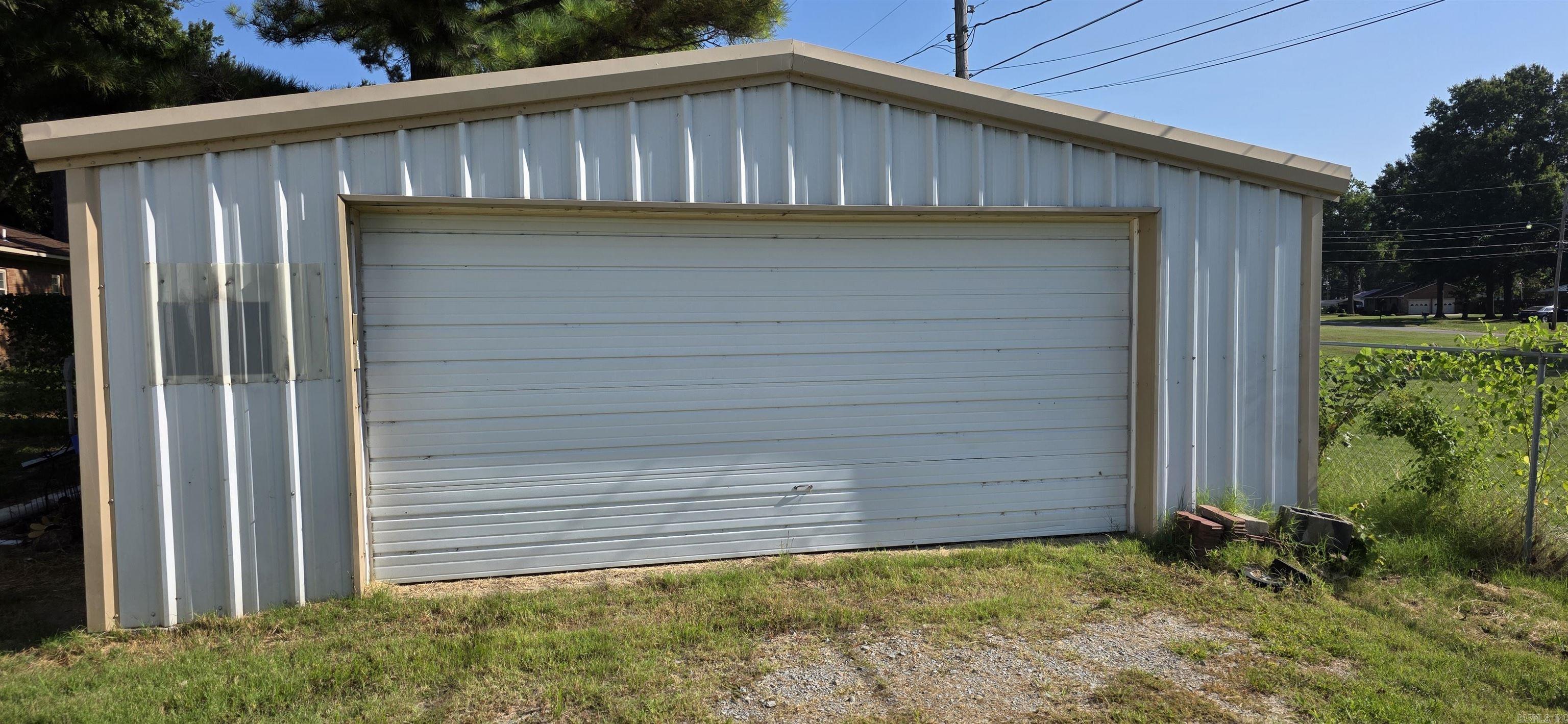 1010 10th Property Photo 10
