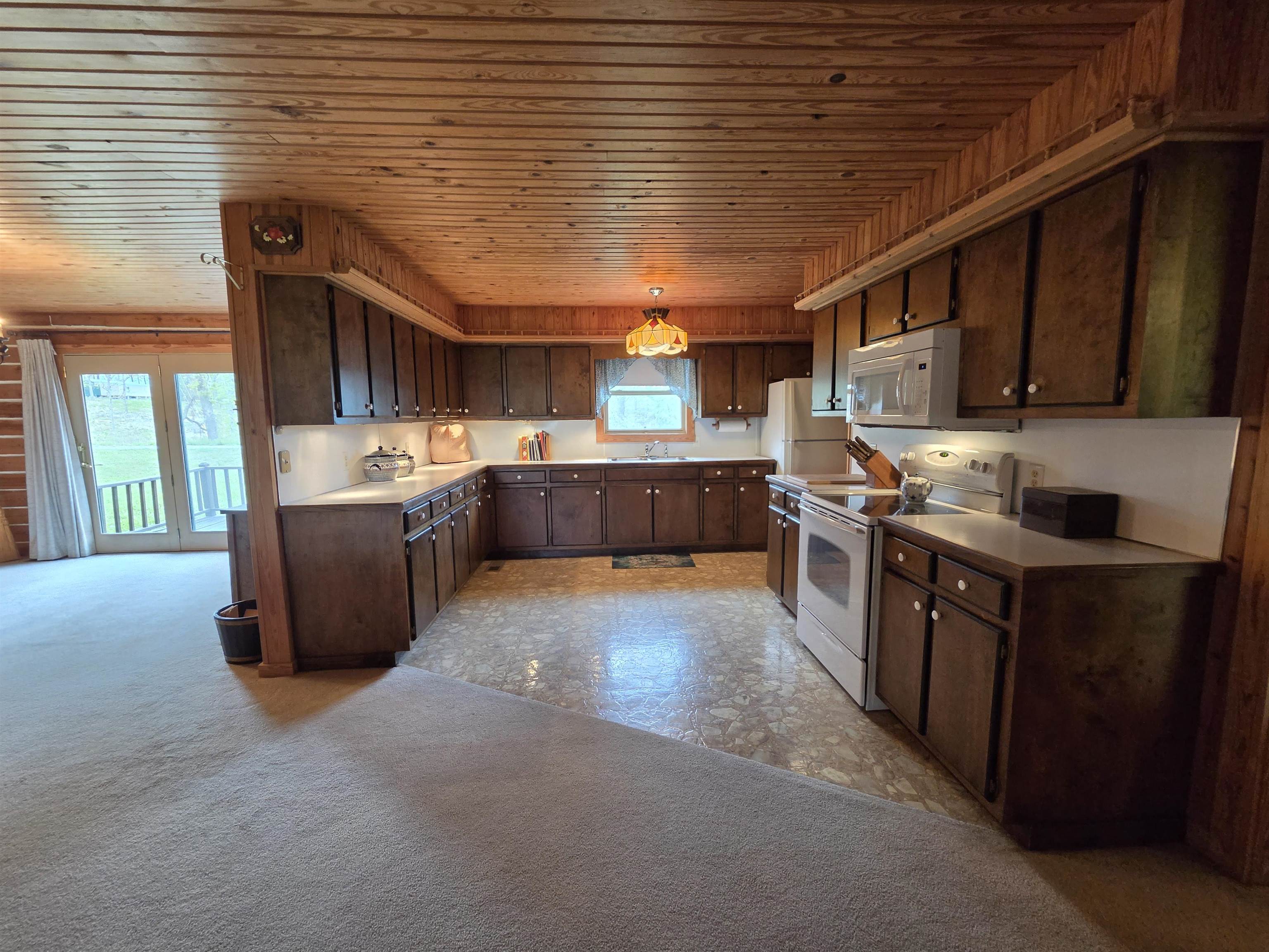 364 Estes Lane Property Photo 6