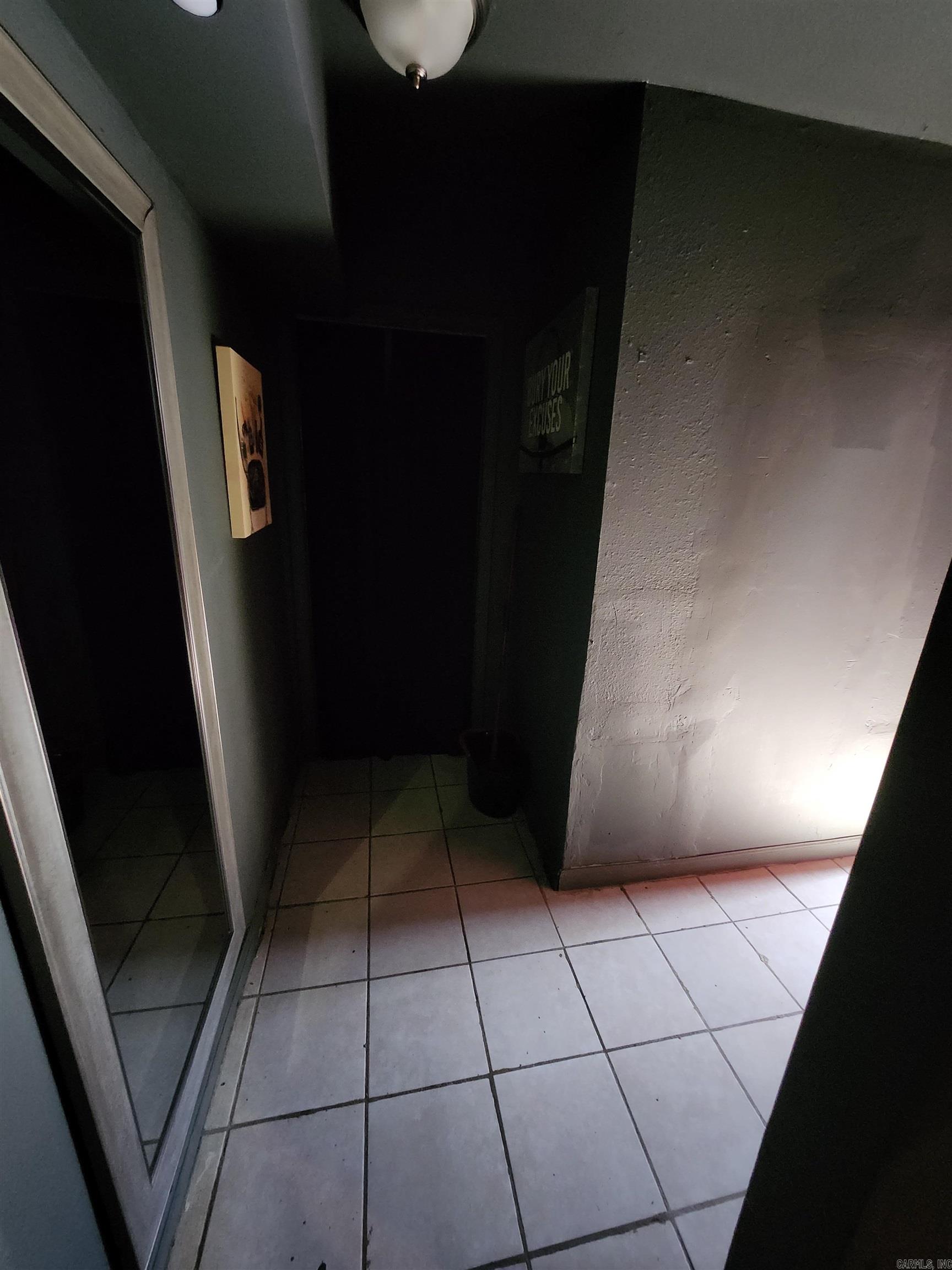 3000 S Arch Property Photo 15