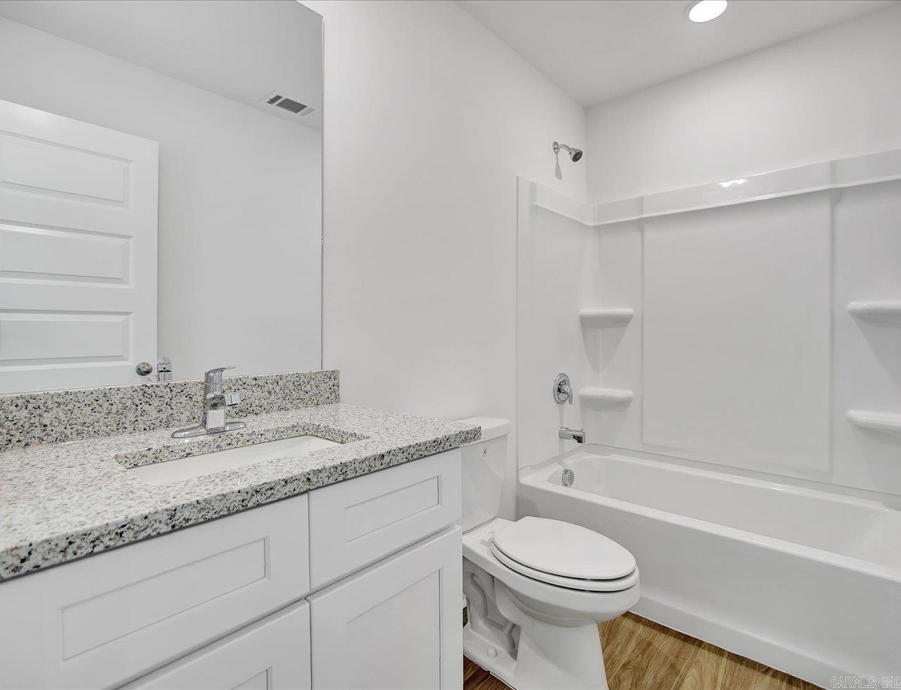 380 Moonlight Graham Boulevard Property Photo 12