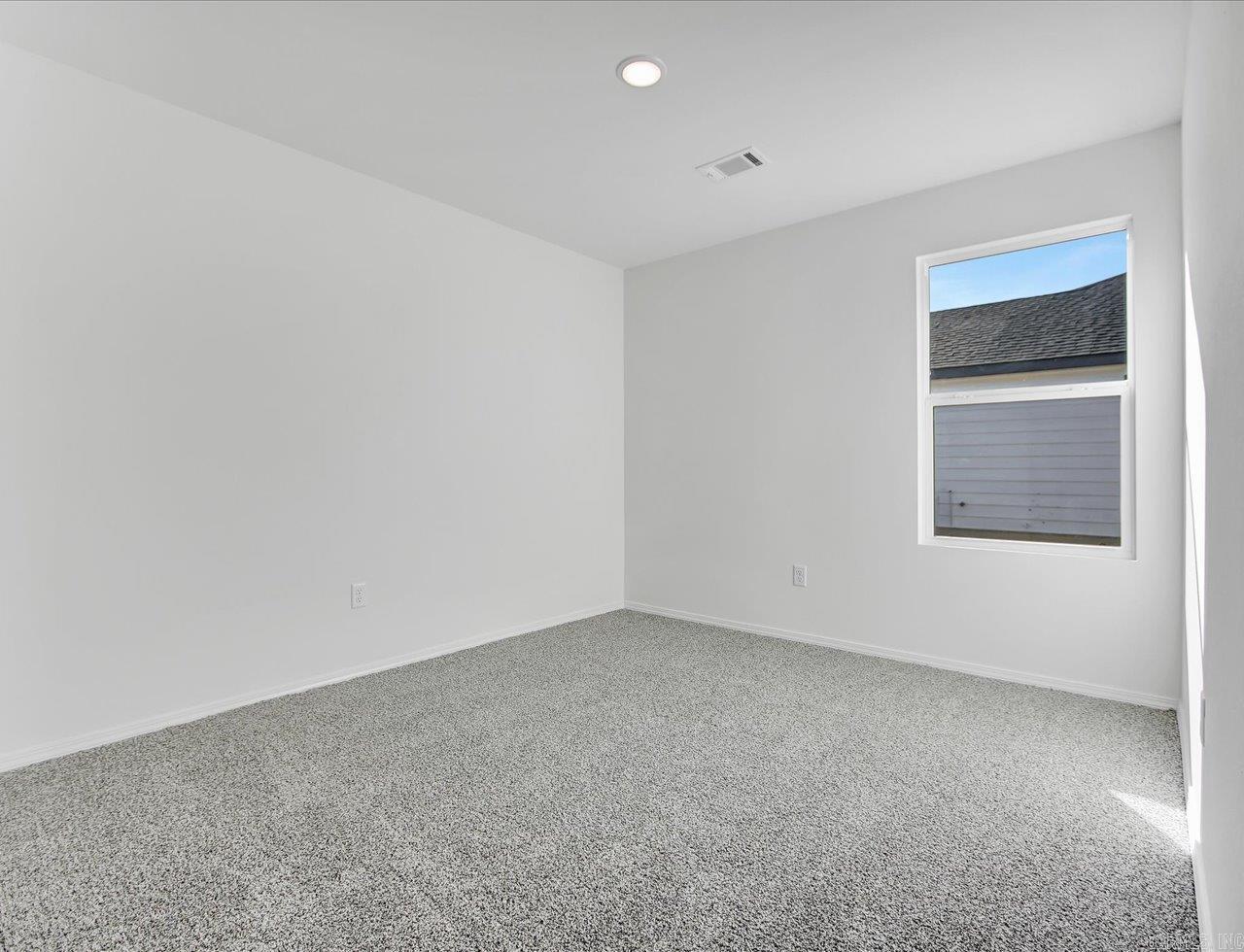 380 Moonlight Graham Boulevard Property Photo 16