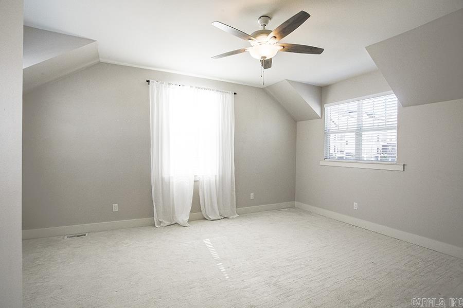 301 Parker Property Photo 26