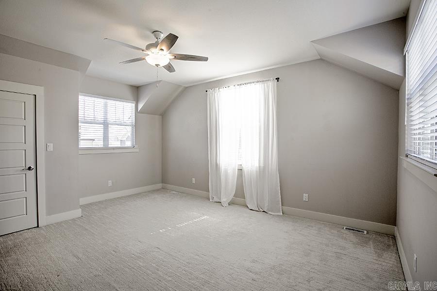 301 Parker Property Photo 27