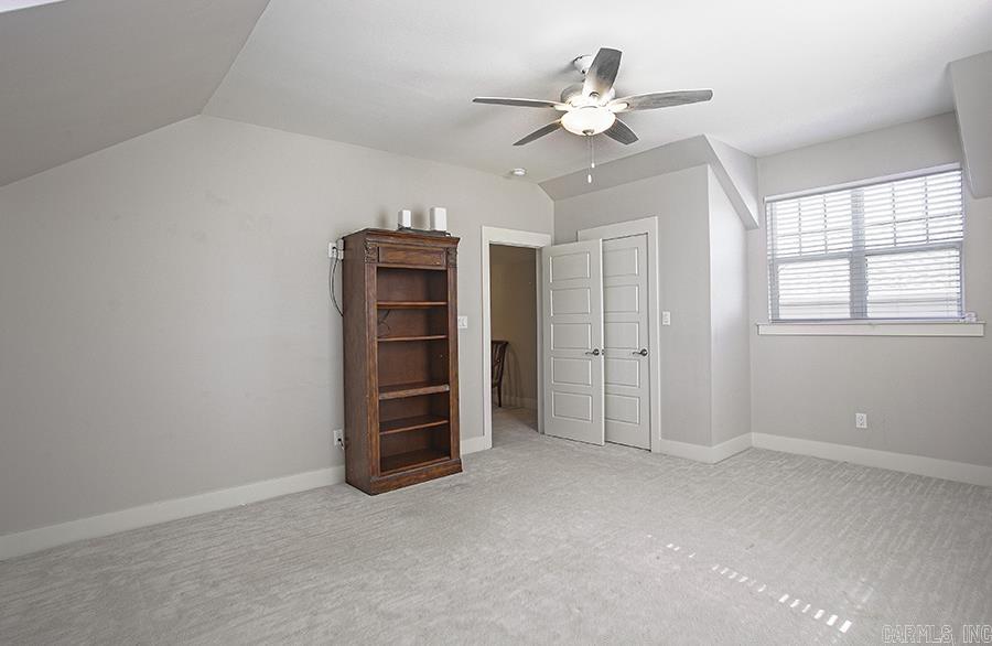 301 Parker Property Photo 28