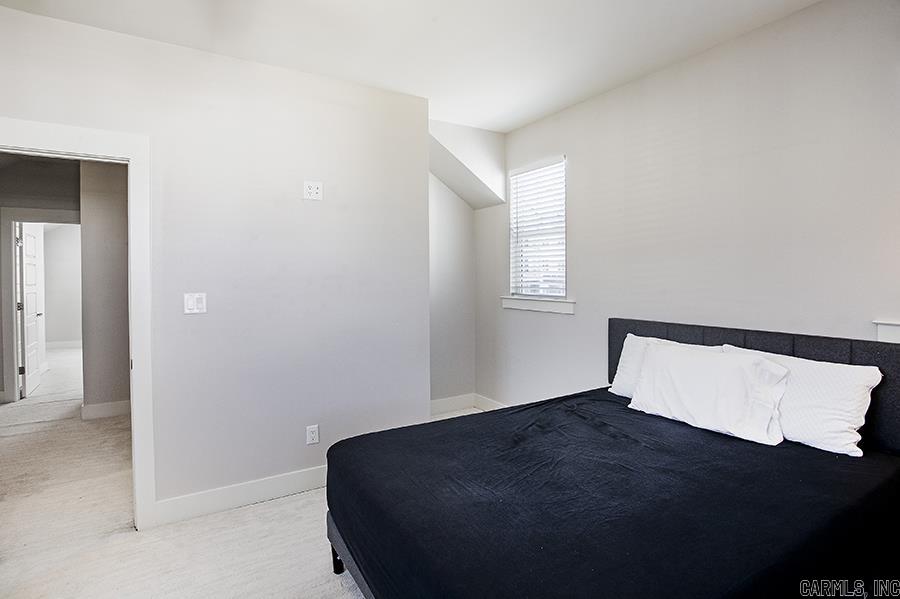 301 Parker Property Photo 31