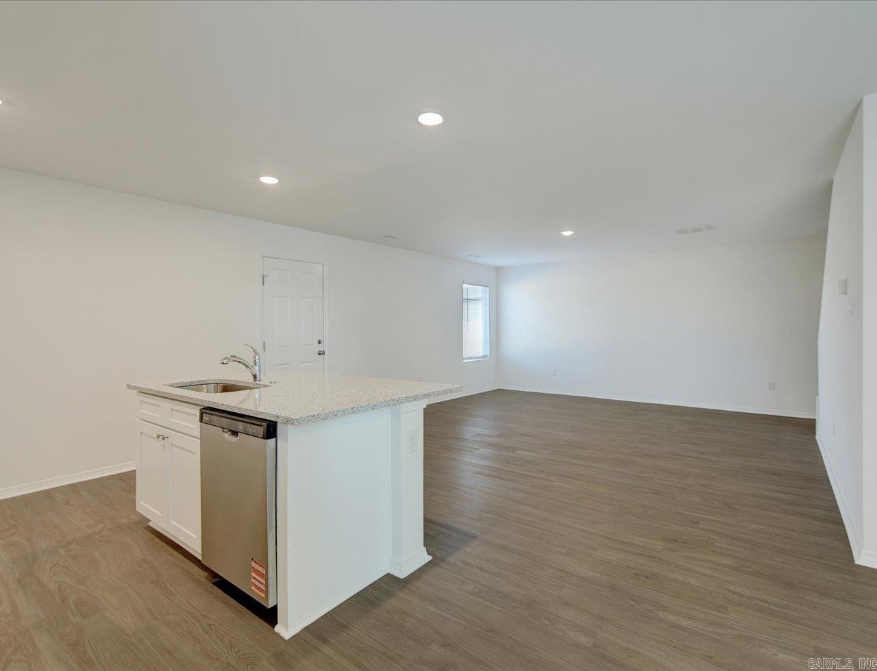 310 Moonlight Graham Boulevard Property Photo 10