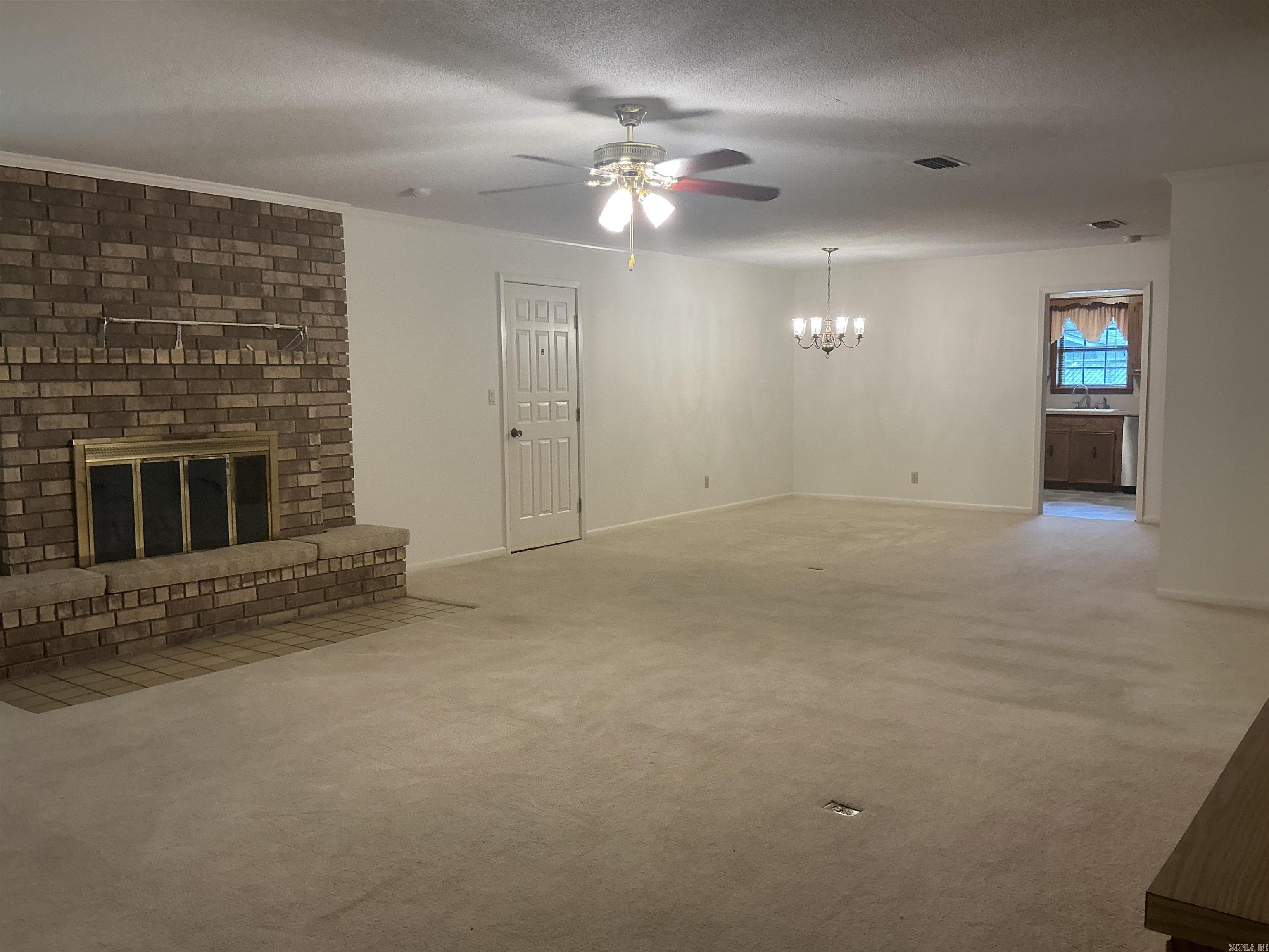 1002 Waterwell Property Photo 8