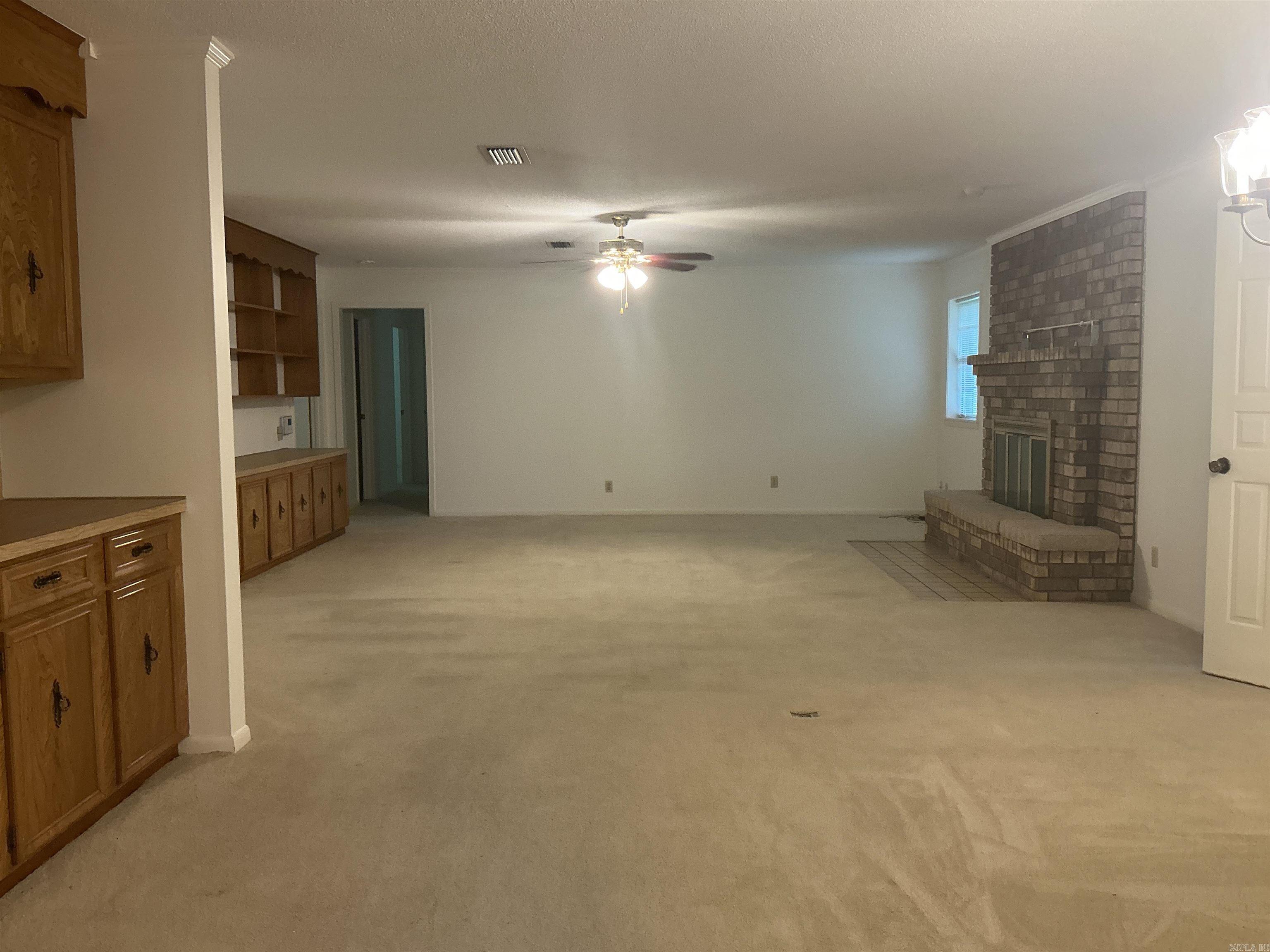 1002 Waterwell Property Photo 9