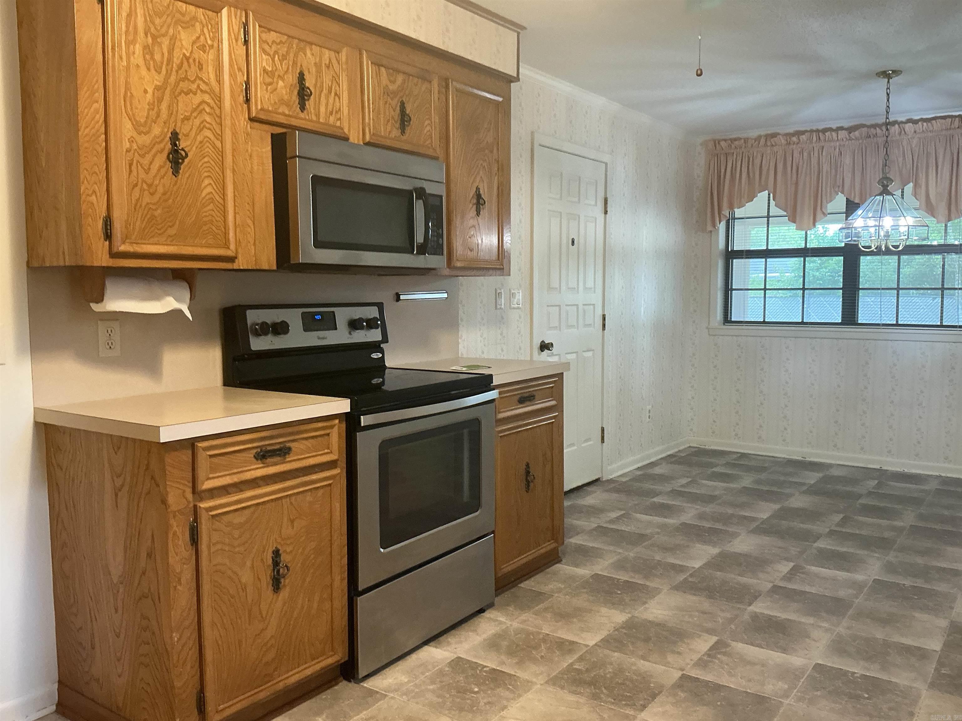 1002 Waterwell Property Photo 15