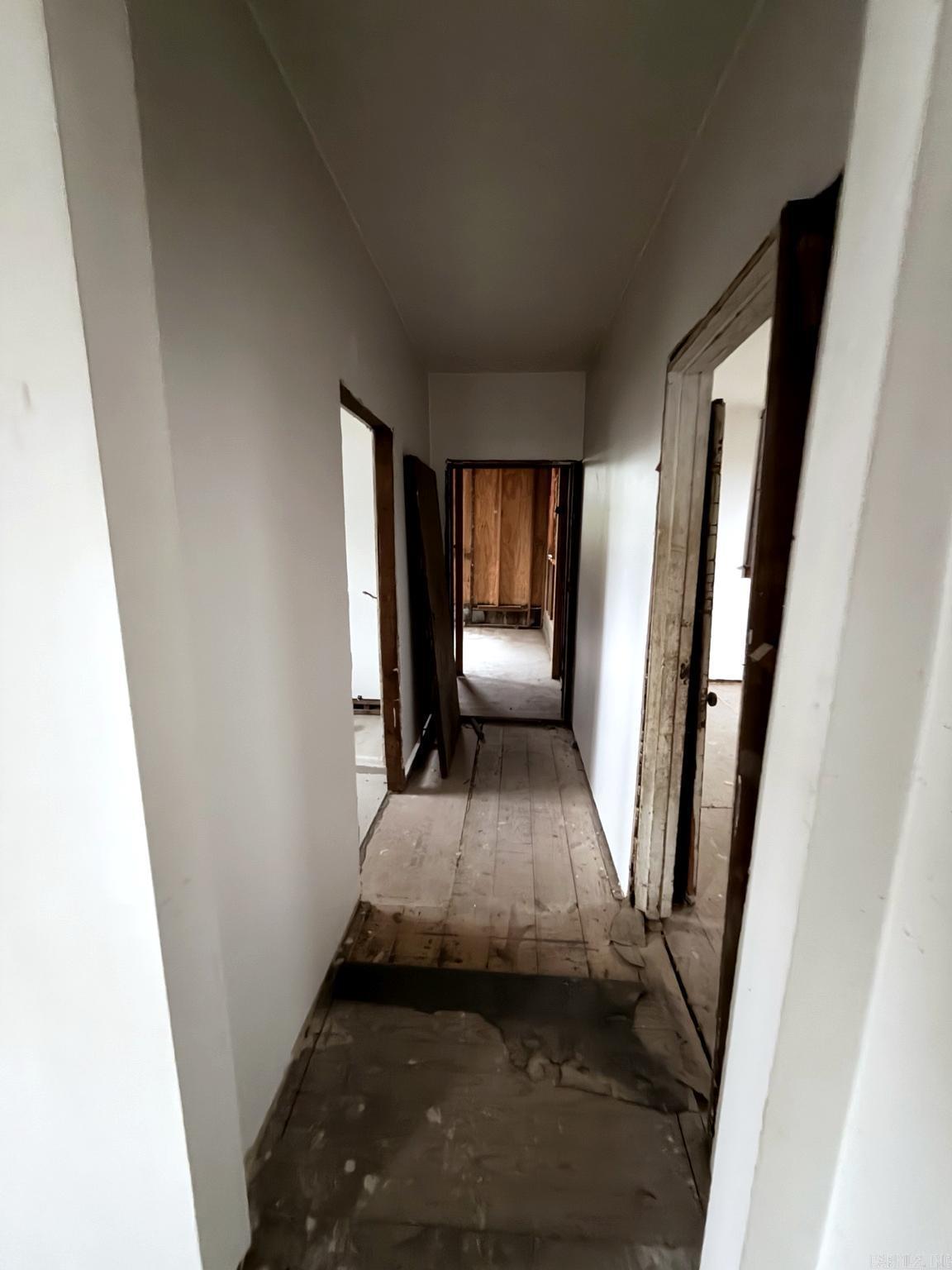 825 Poplar St Property Photo 12