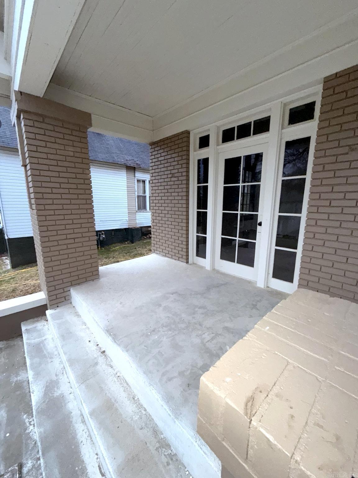 825 Poplar St Property Photo 24