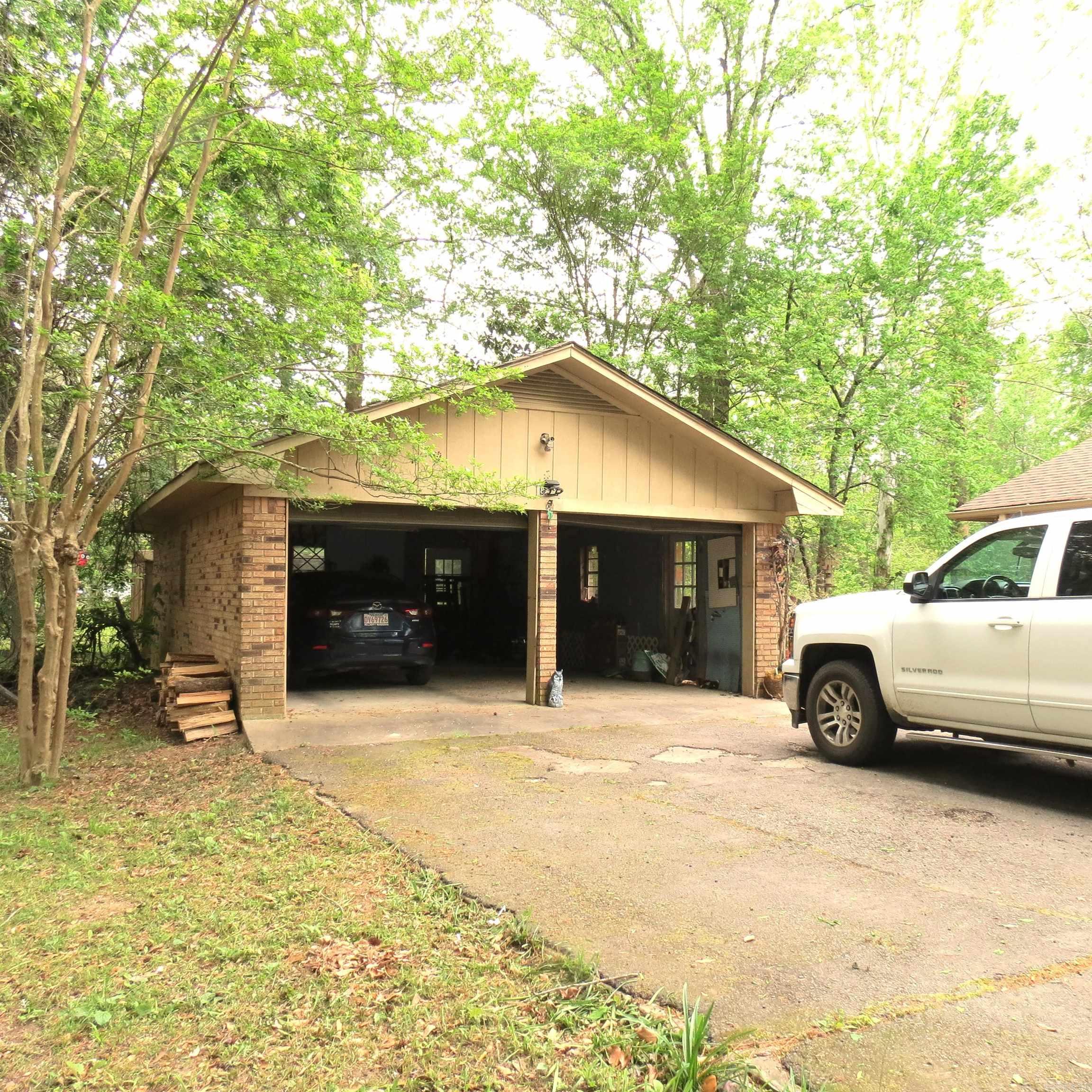 8450 Victoria Drive Property Photo 8