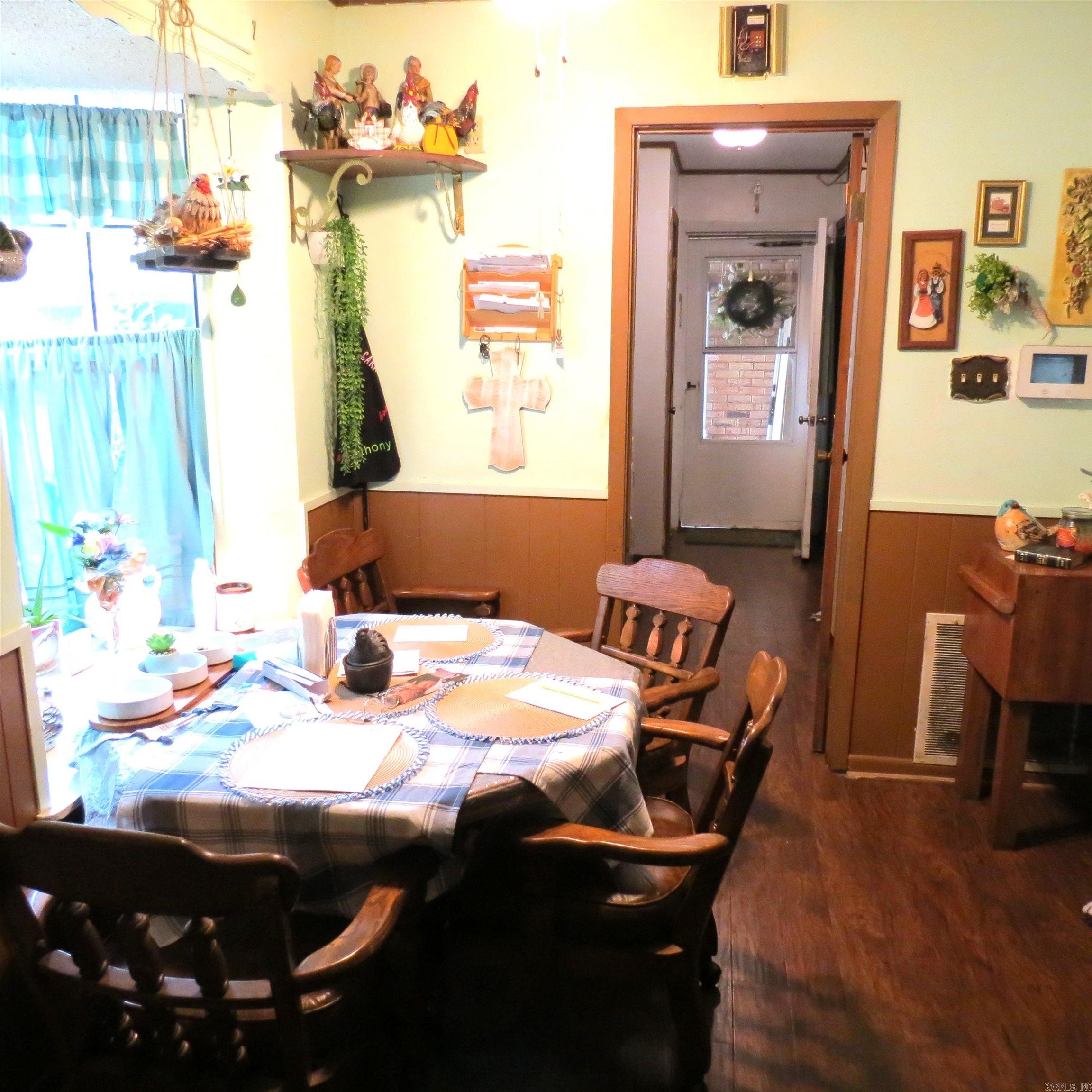 8450 Victoria Drive Property Photo 21