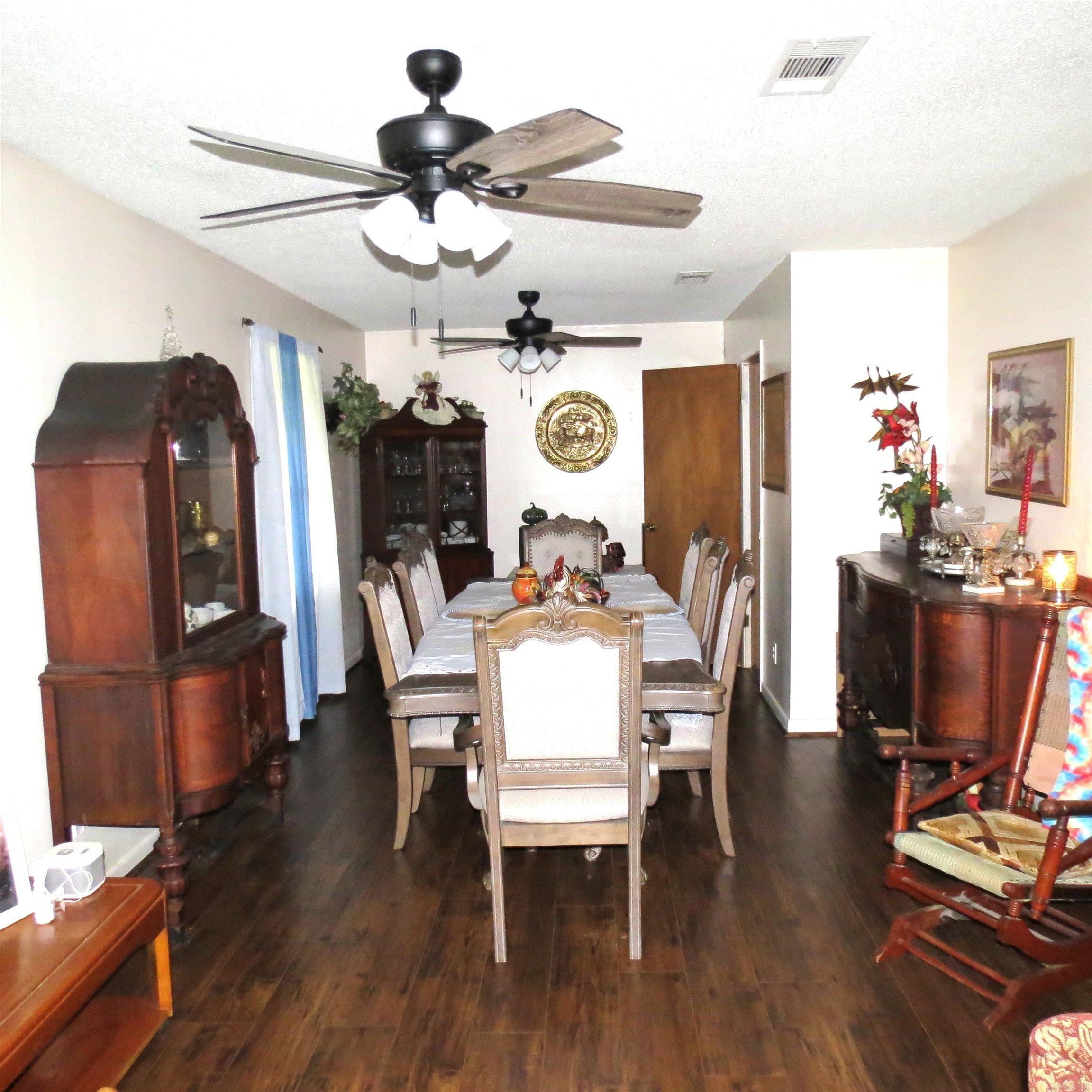 8450 Victoria Drive Property Photo 24