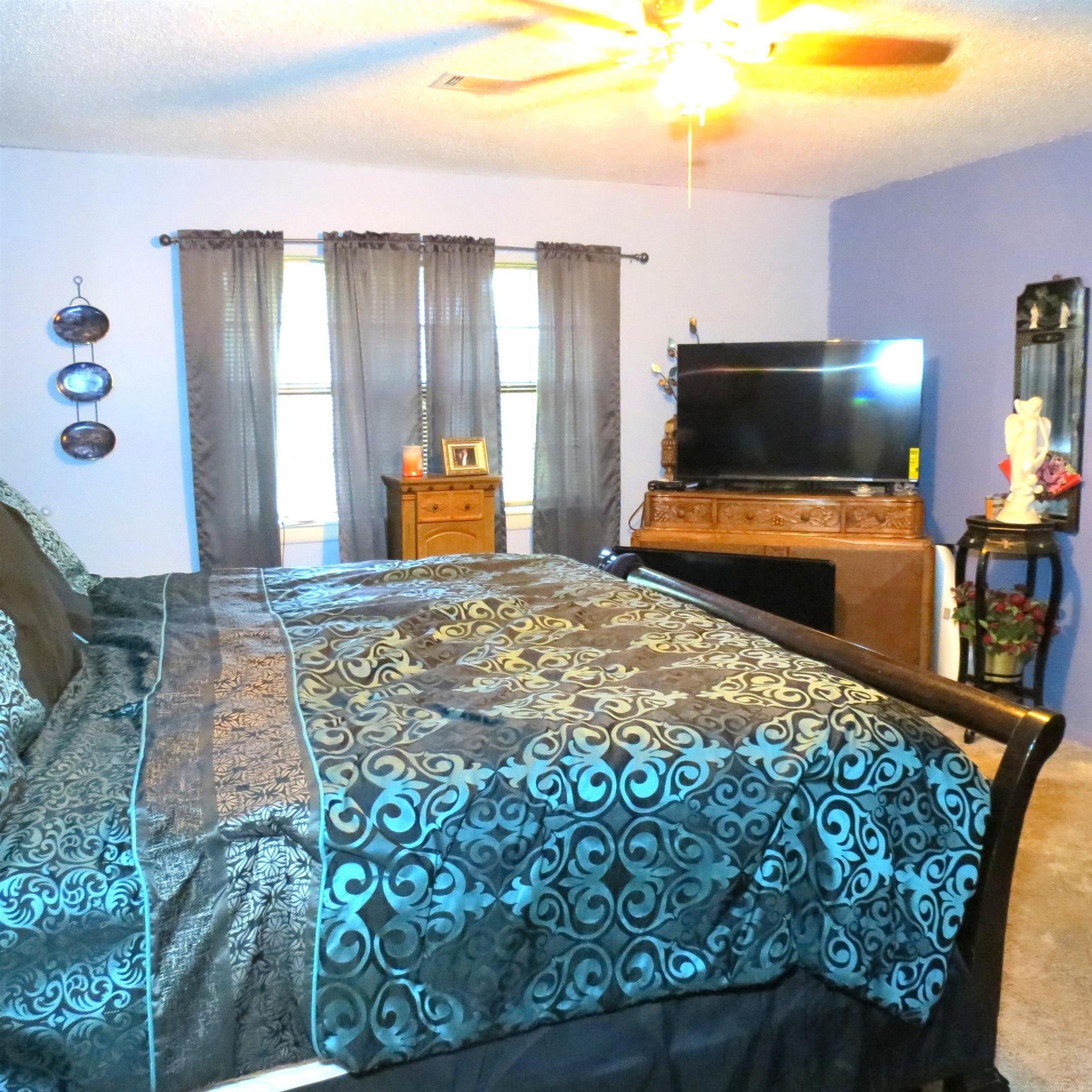 8450 Victoria Drive Property Photo 28