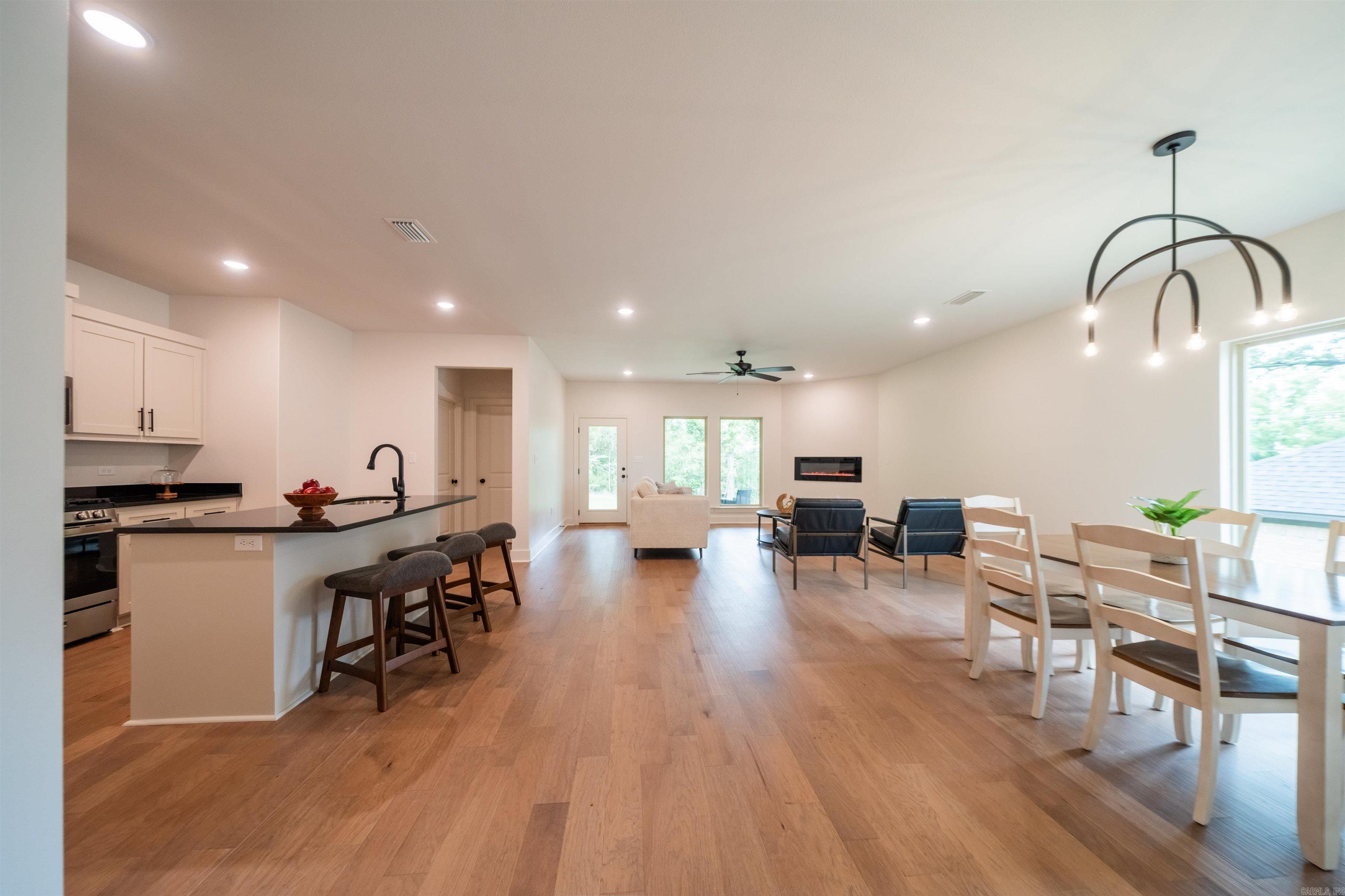 1109 Nix Road Property Photo 4