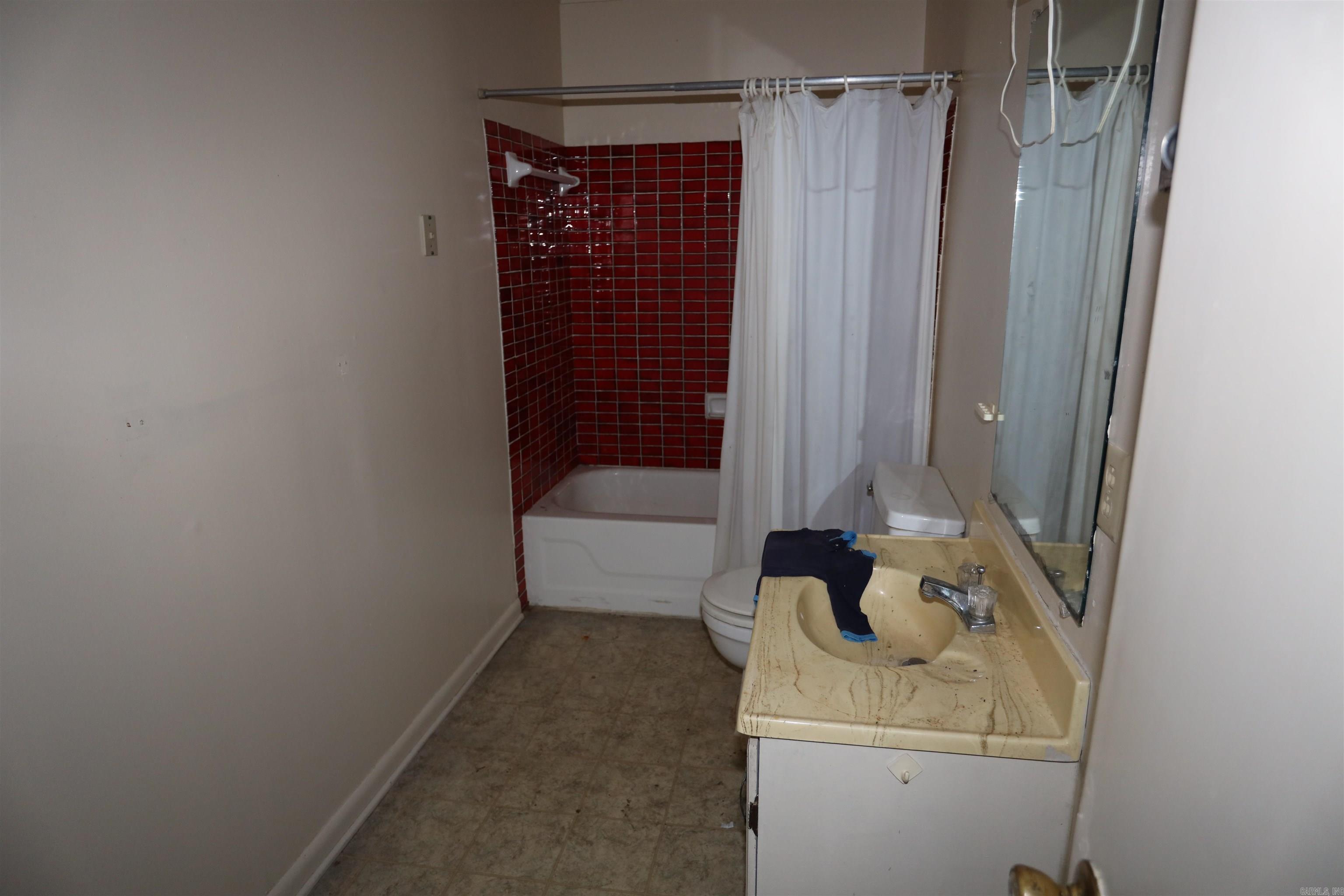 1536 Hwy 79 Property Photo 13
