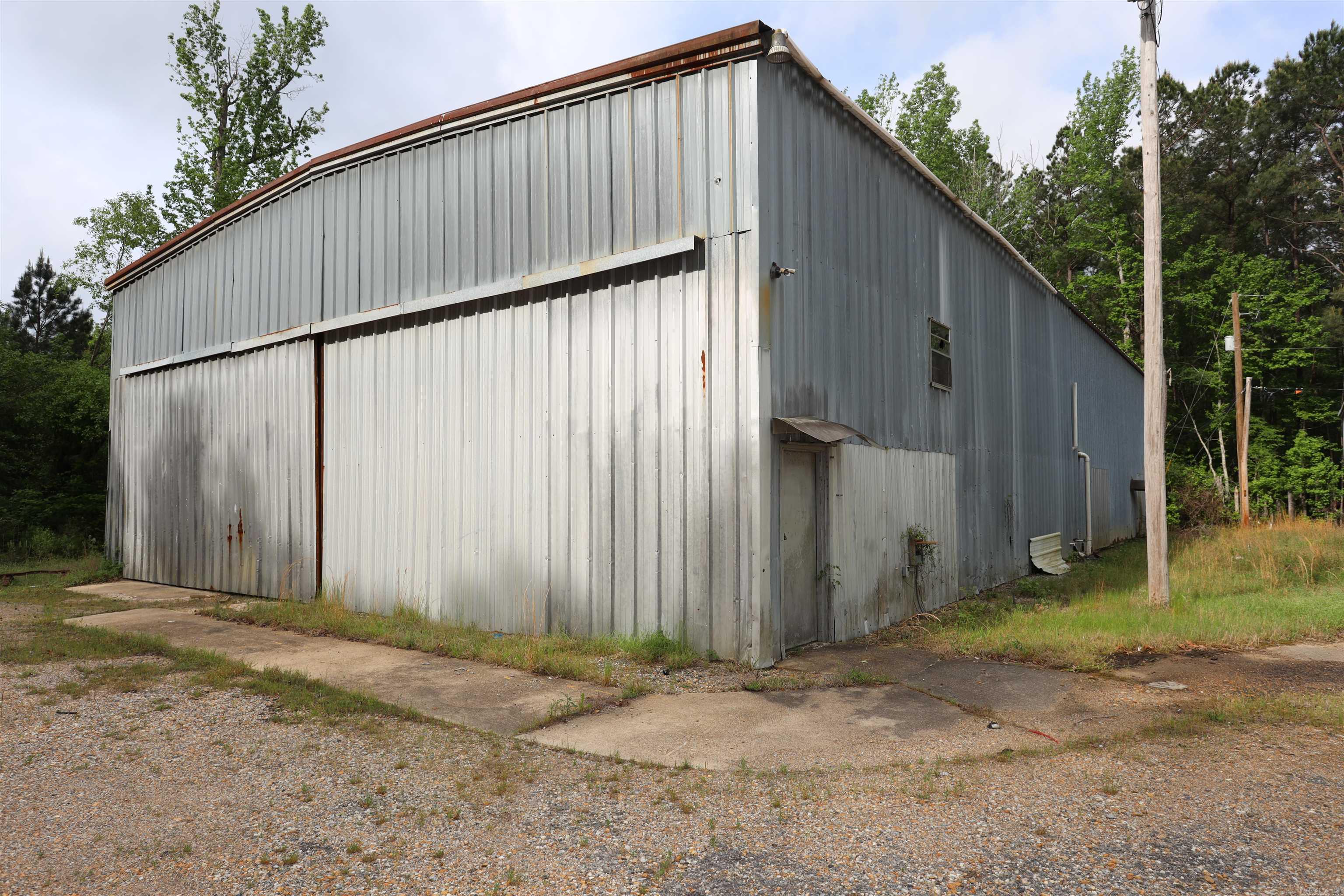 1536 Hwy 79 Property Photo 15