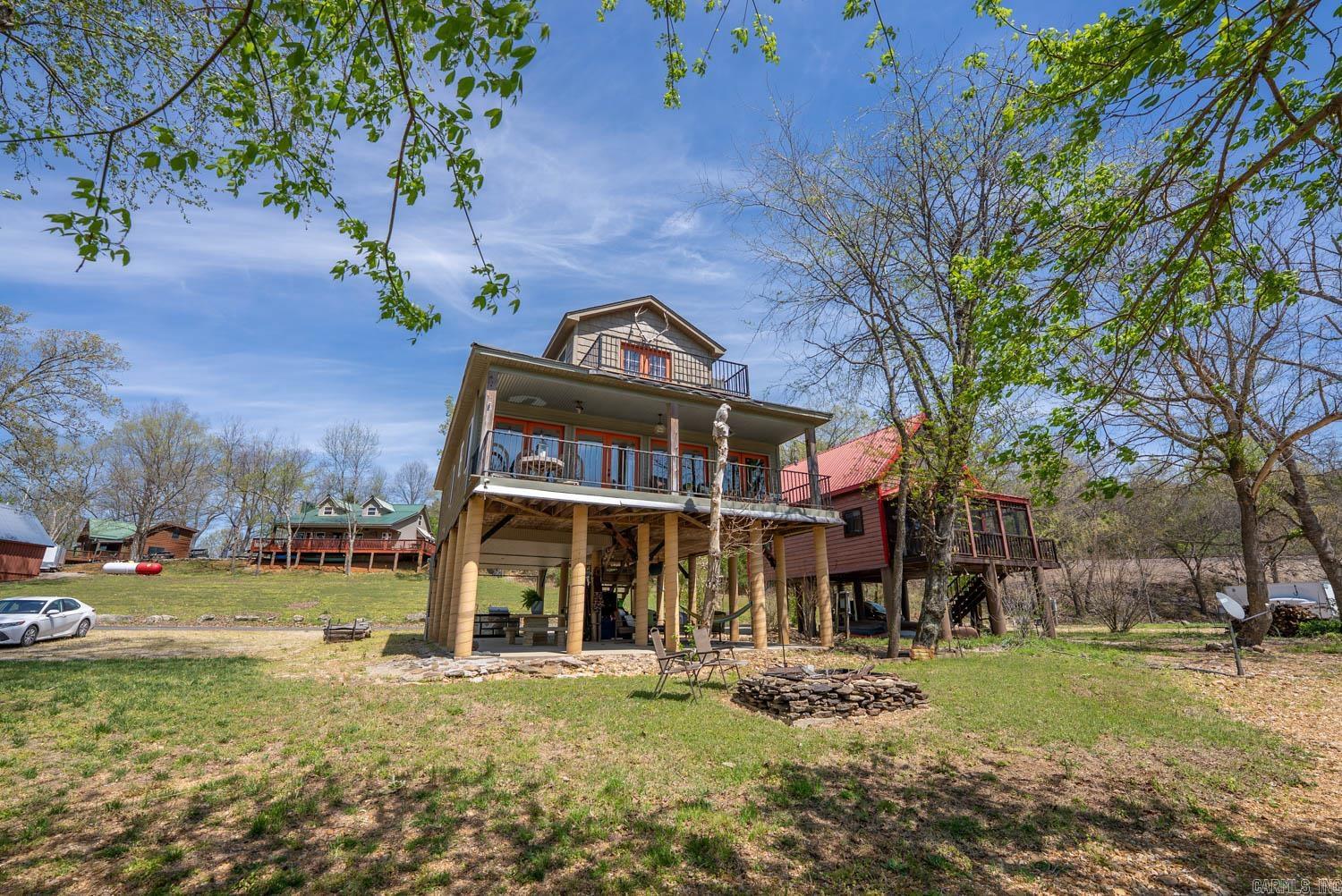 141 Long Island Trail Property Photo 3