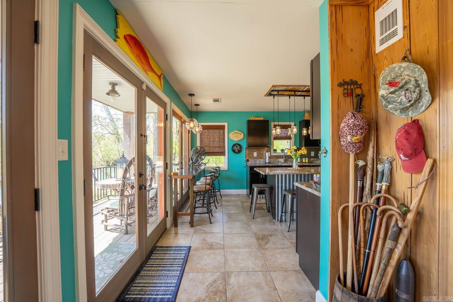 141 Long Island Trail Property Photo 5