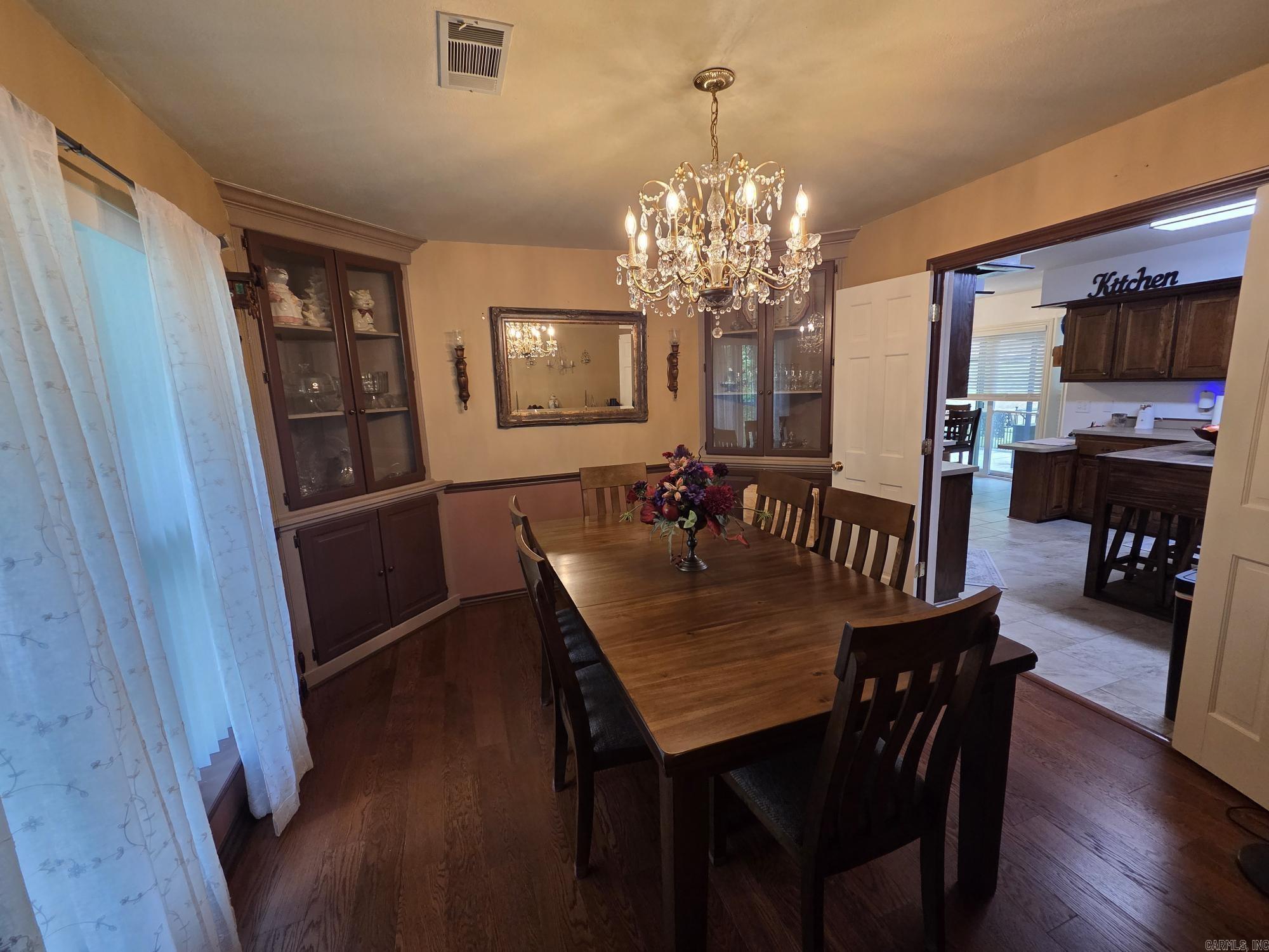 1402 Holmes Road Property Photo 6
